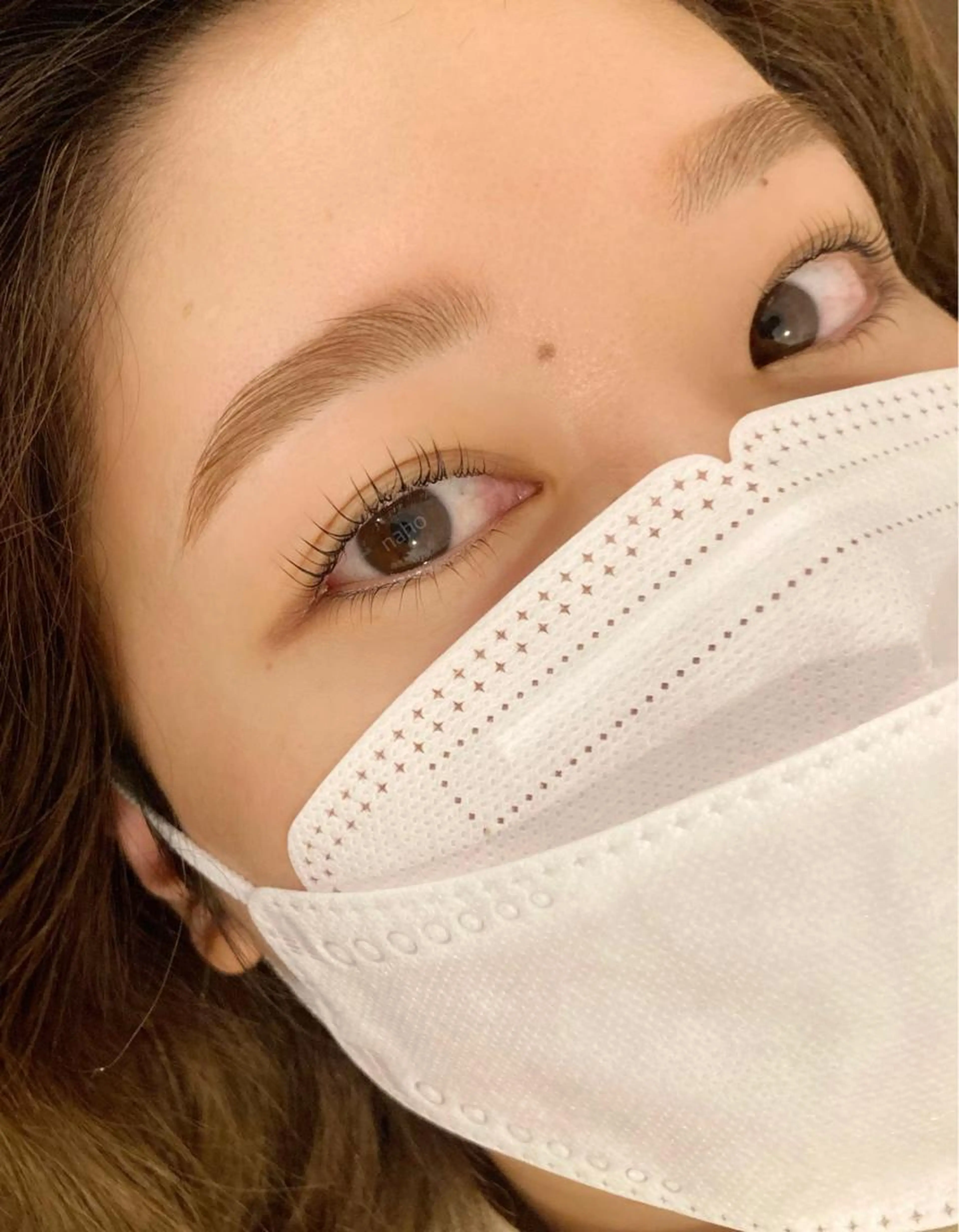 アイブロウスタイリング（メイク仕上げ）の写真