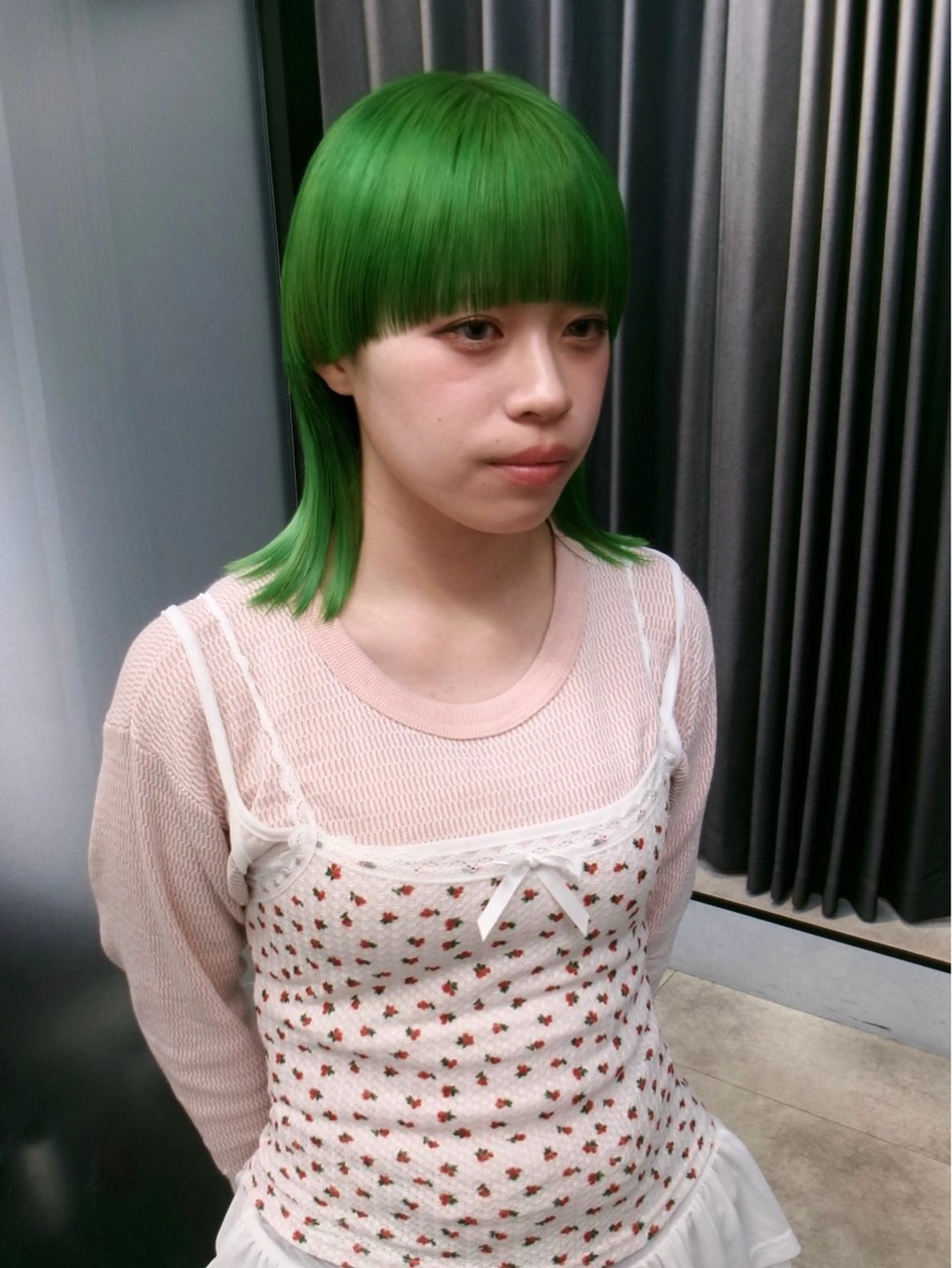 ショート カット ヘアカラー トリートメント MIMI🌻໋᳝݊ 個性派カラー⑅ ⸝꙳のヘアスタイル