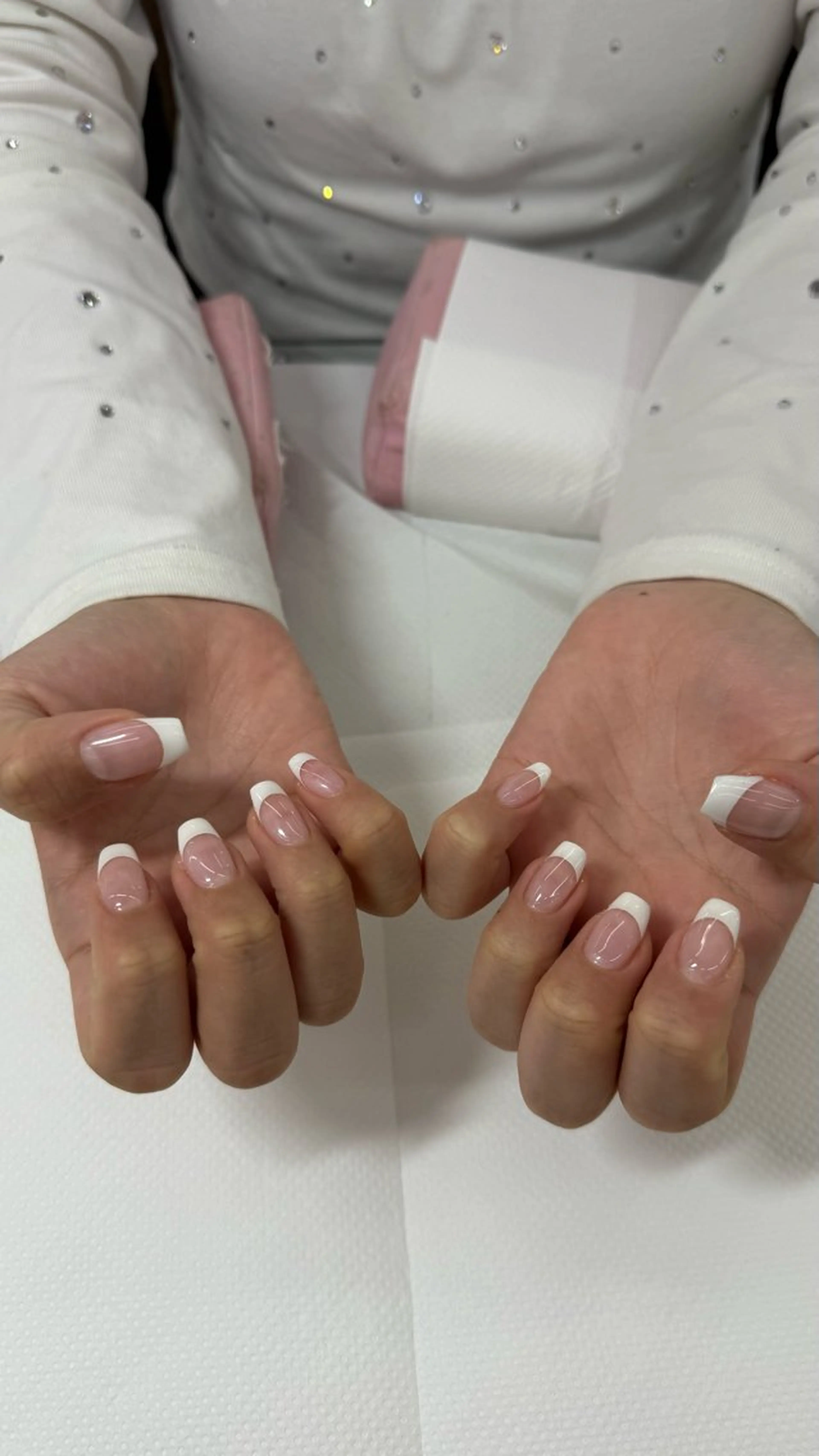 ネイル 名越 彩花のネイルデザイン