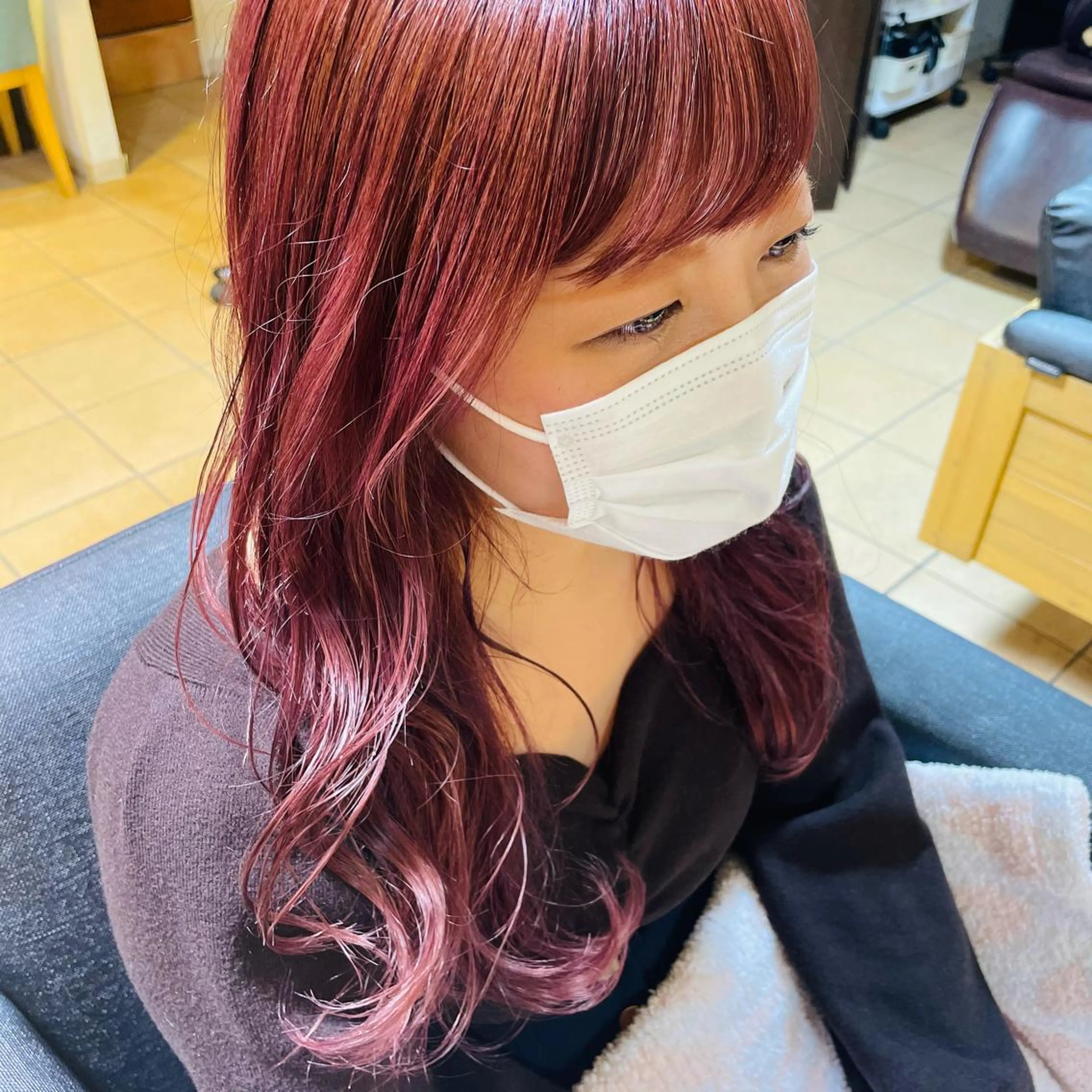 セミロング カラー ブリーチ ピンクカラー ヘアカラー トリートメント AMANE🌼 ハヤシサオリのヘアスタイル