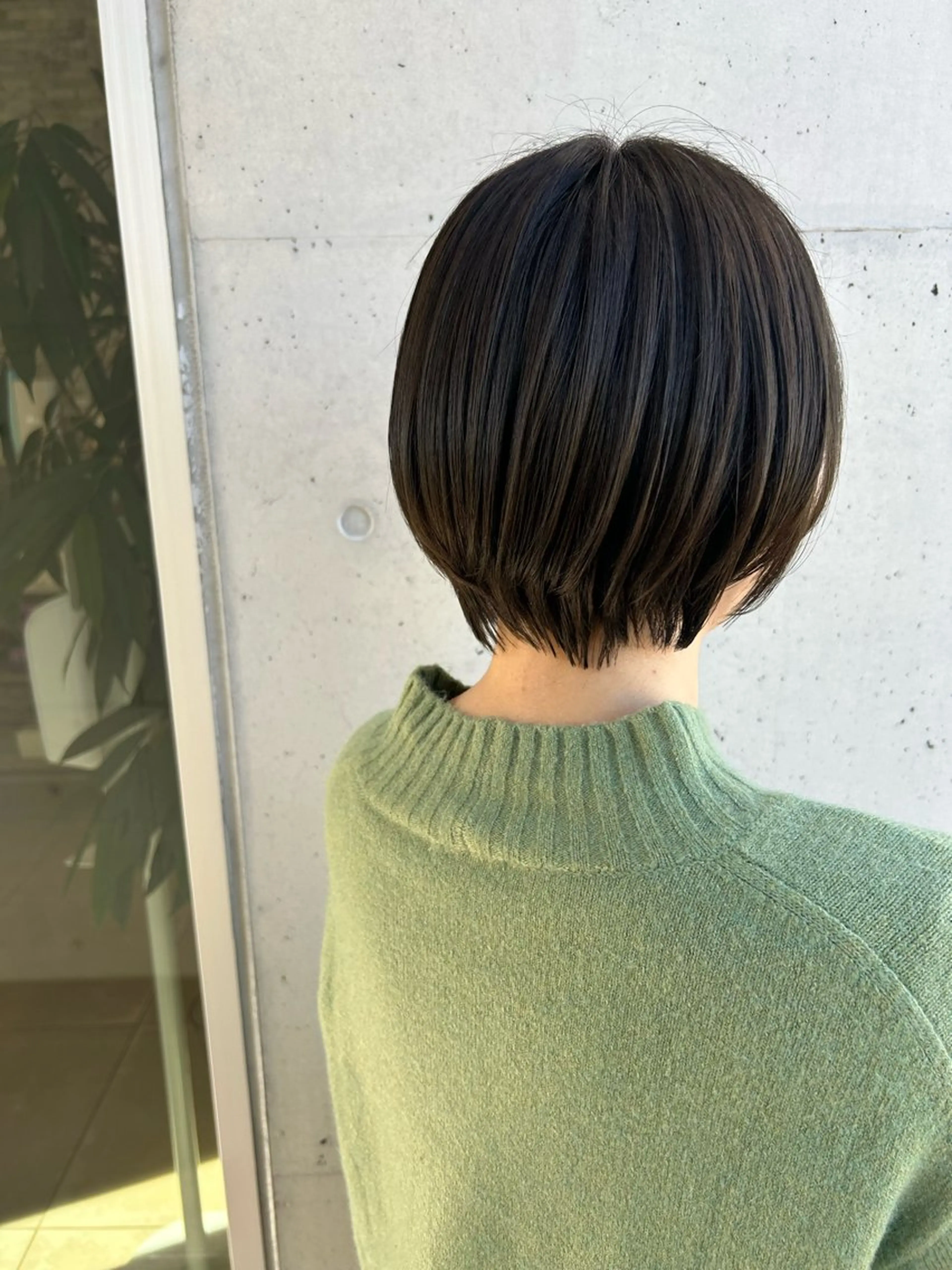 ショート カラー 丸山 莉世のヘアスタイル