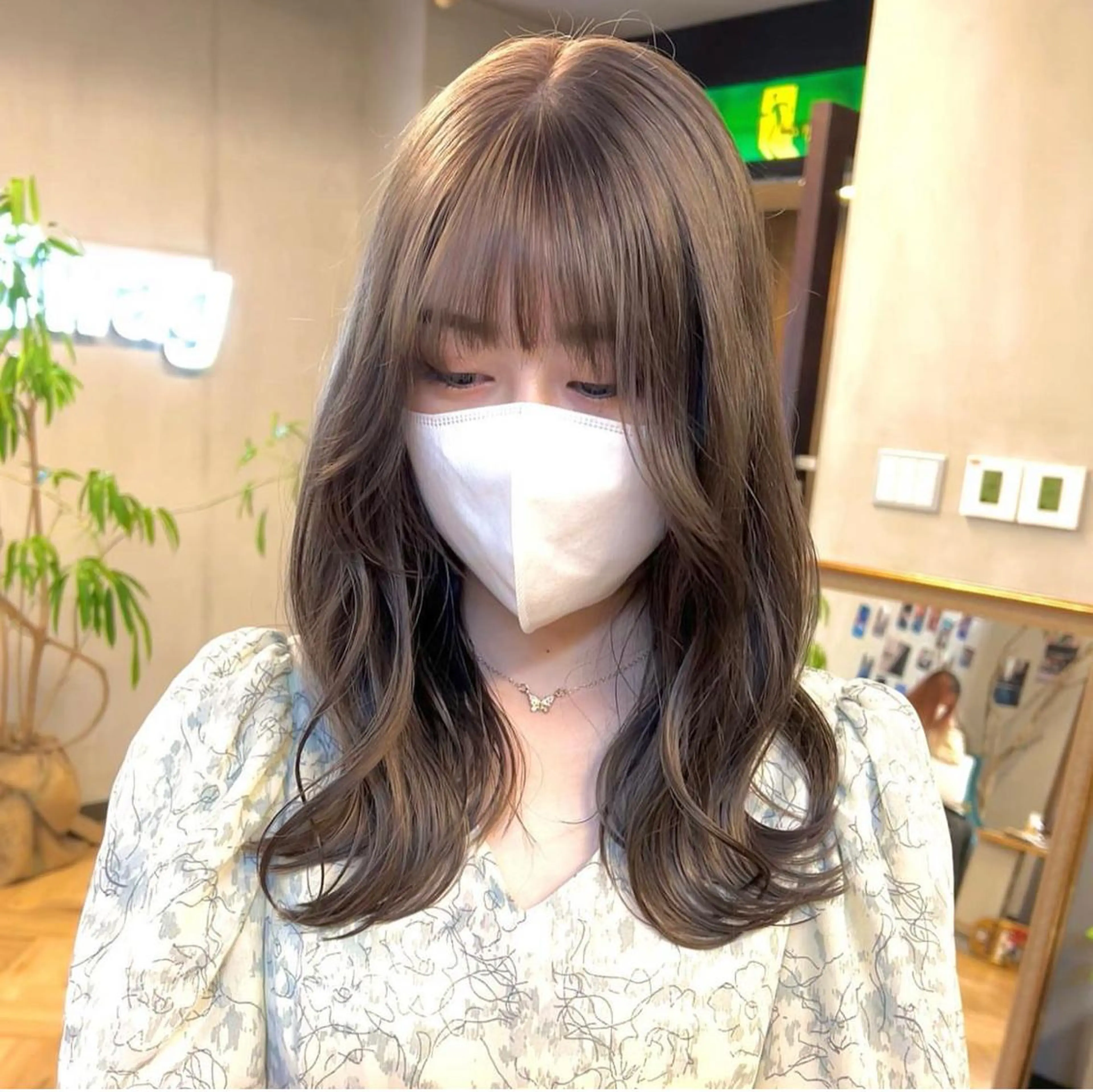 セミロング カラー パーマ ヘアアレンジ メンズ キッズ ネイル マツエク・マツパ アイブロウ カット ヘアカラー EMANON梅田店所属・前川 朋香のヘアスタイル