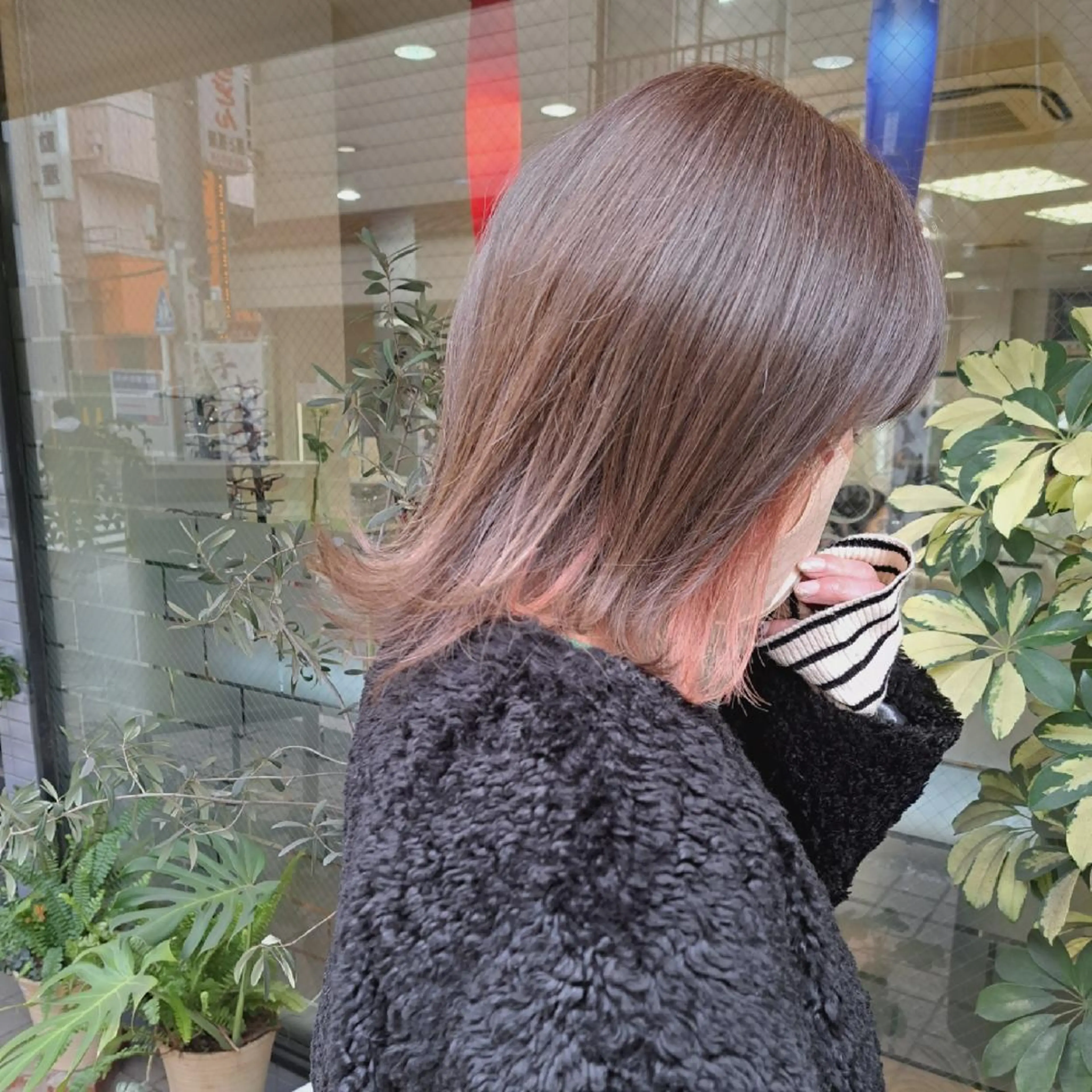 ミディアム カラー カット 💜𝑳𝑼𝑵𝑨 🌻母良田愛美🌻のヘアスタイル