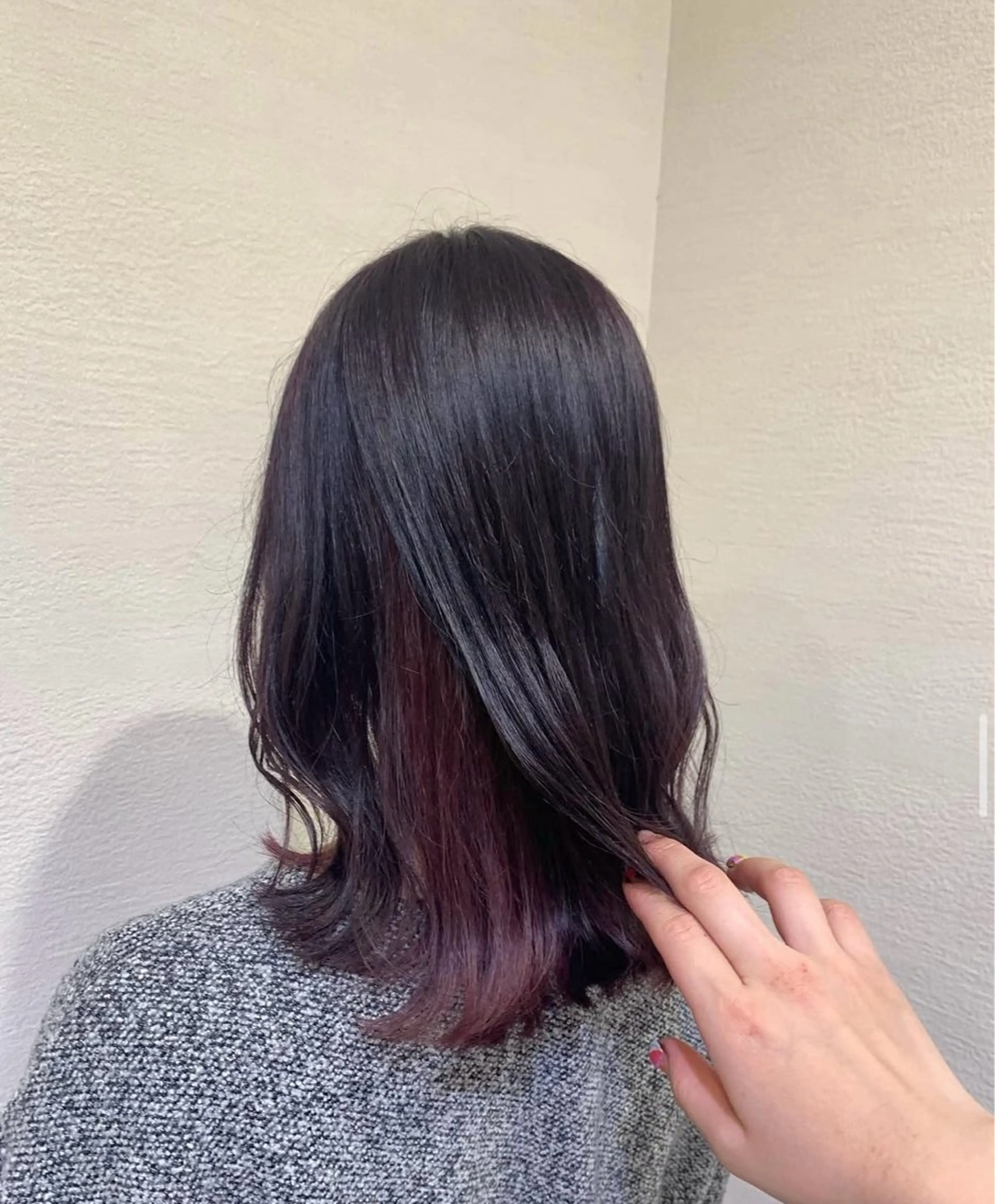 ミディアム カラー ブリーチ ラベンダーカラー バイオレットカラー ヘアカラー 🍳しながわ はるか🍳のヘアスタイル