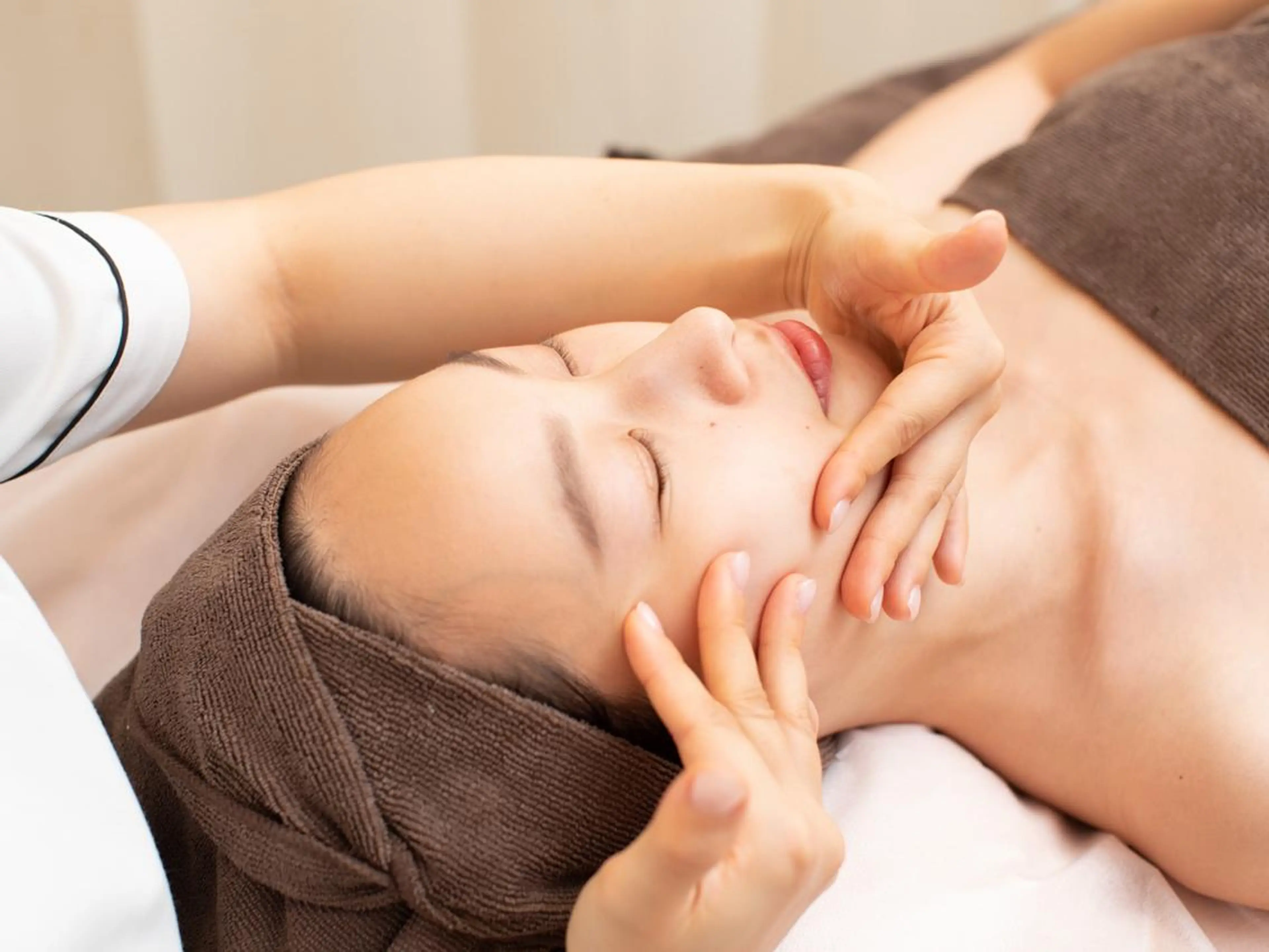 Cerise La La(スリーズララ)所属・まつ毛パーマ×脱毛 スリーズララ🌼の眉毛・アイブロウイメージ