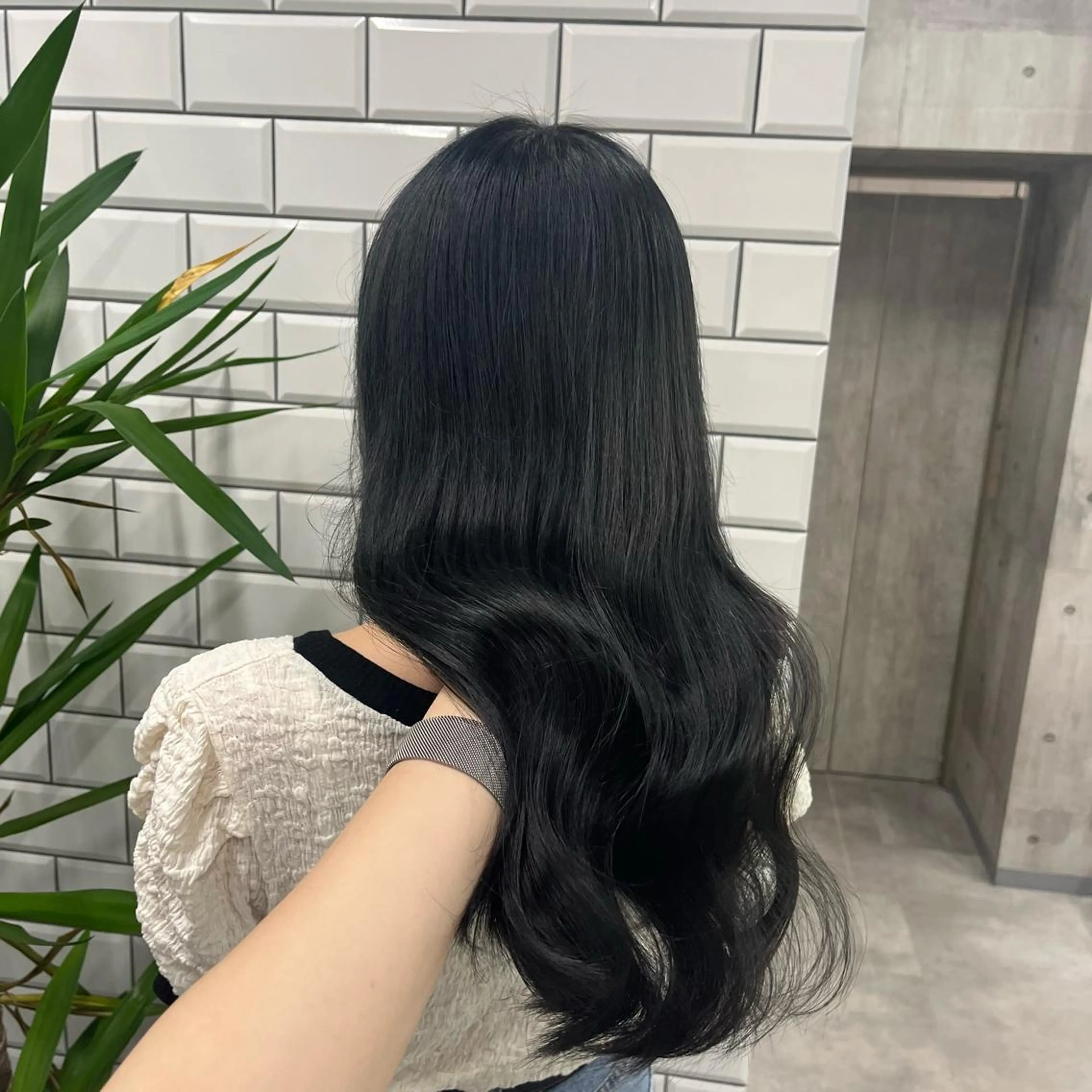 ロング カラー ヘアアレンジ newi赤羽 HINATAのヘアスタイル