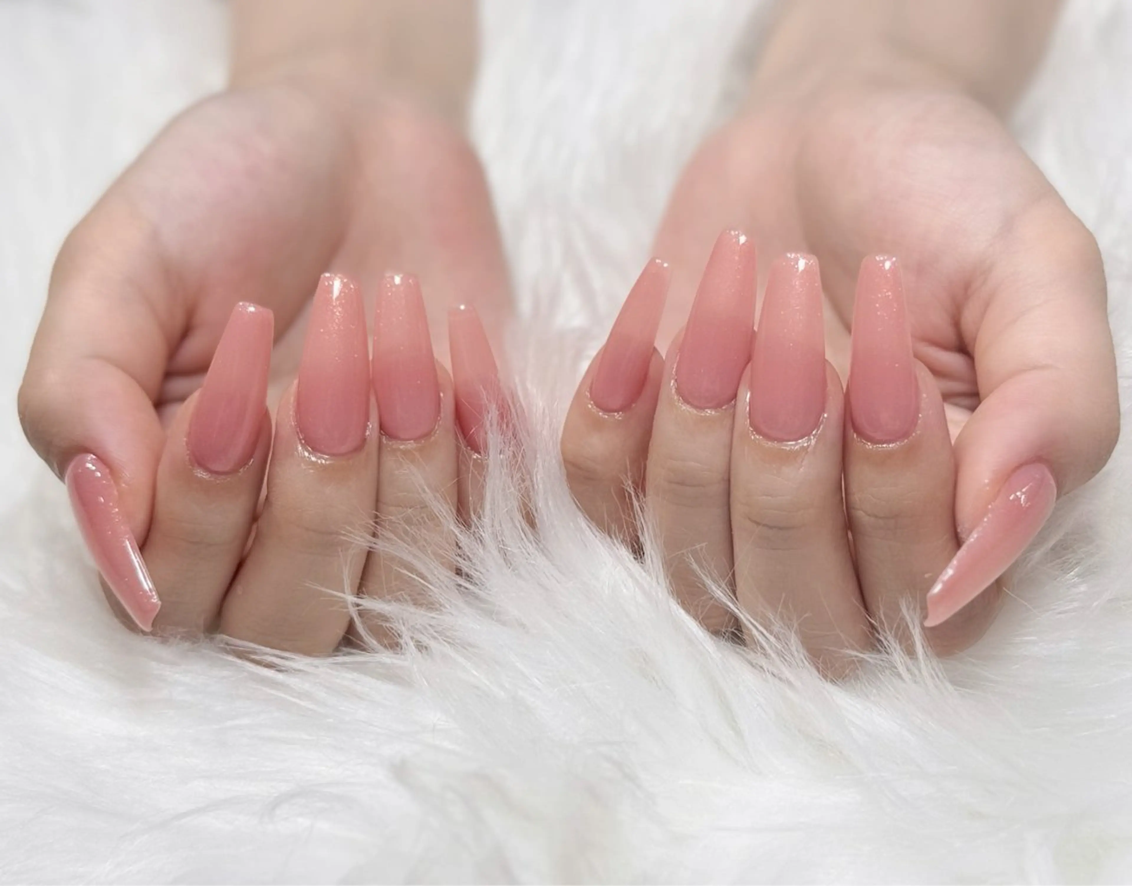 ネイル オーロラネイル チークネイル フットネイル フレンチネイル ジェルネイル ハンドネイル Nichi Nailsのネイルデザイン