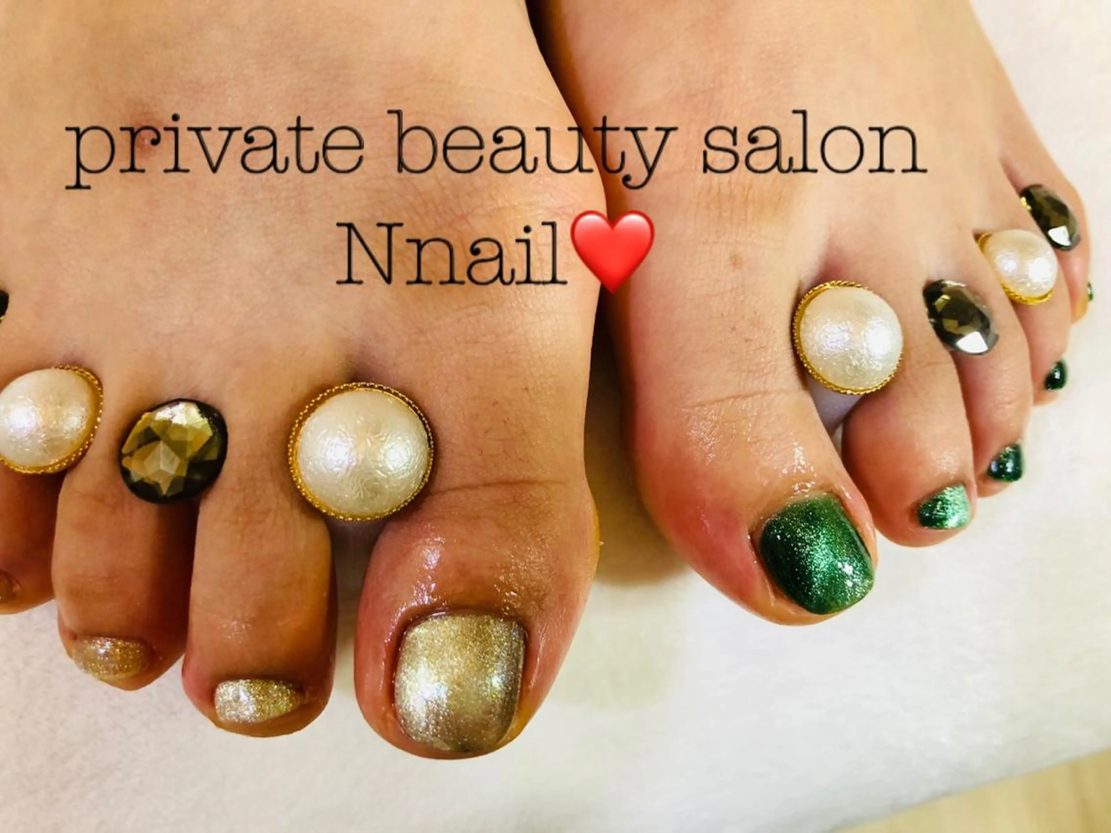 ネイル マグネットネイル フットネイル 🌿Nnail🌿 プライベートサロンのネイルデザイン