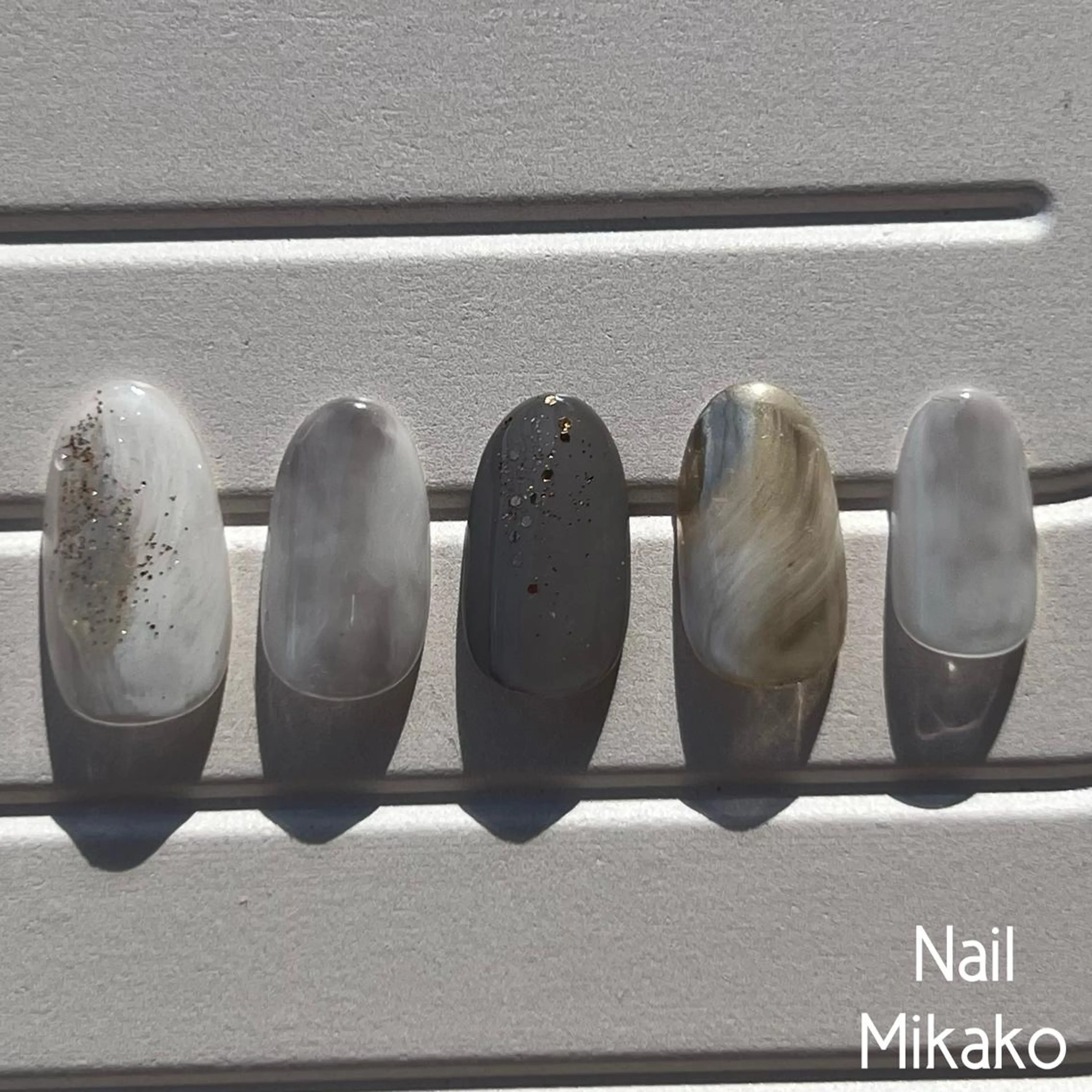 ネイル ミラーネイル ニュアンスネイル 春ネイル Nail Mikakoのネイルデザイン