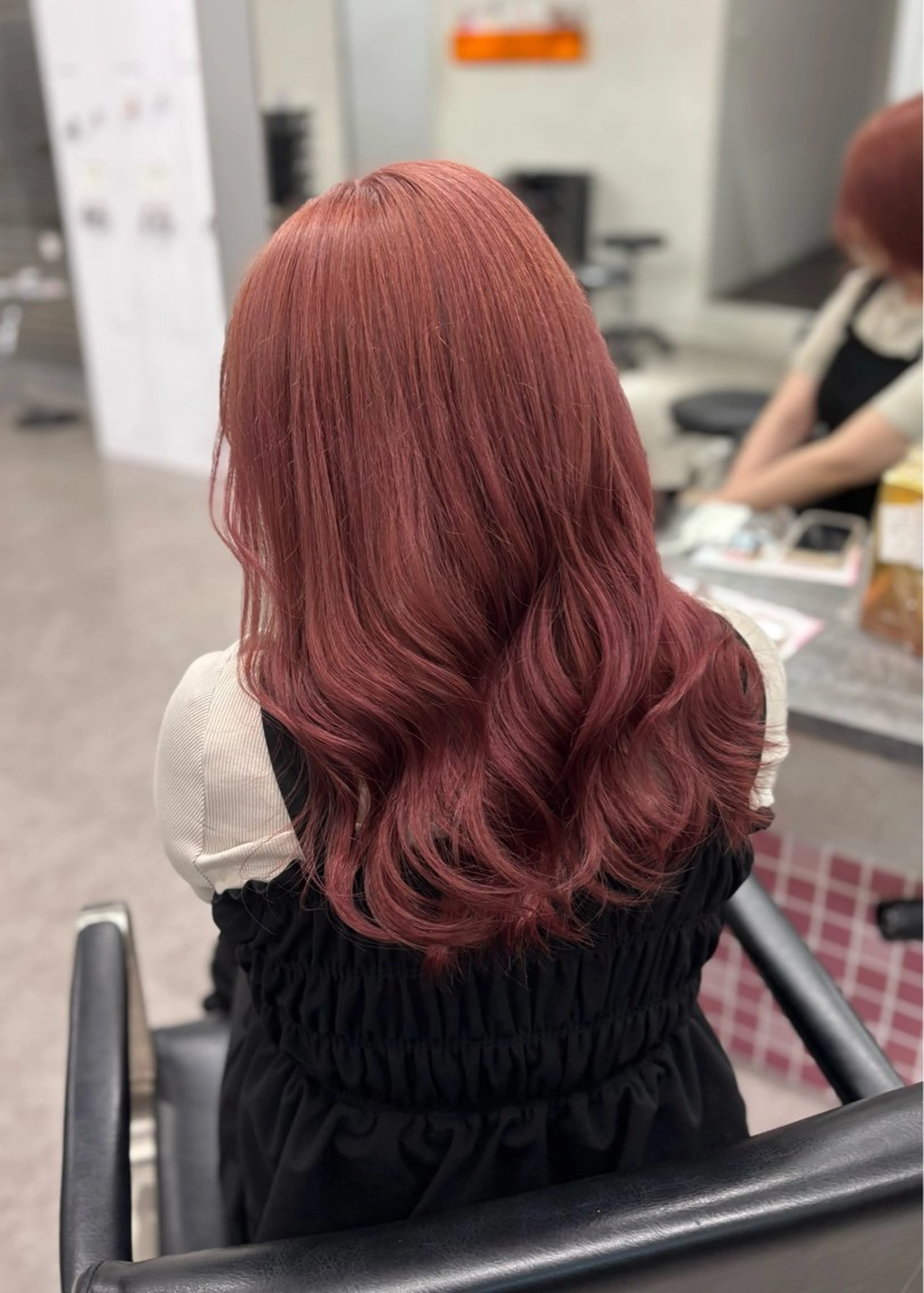 ロング 長谷川 日南のヘアスタイル