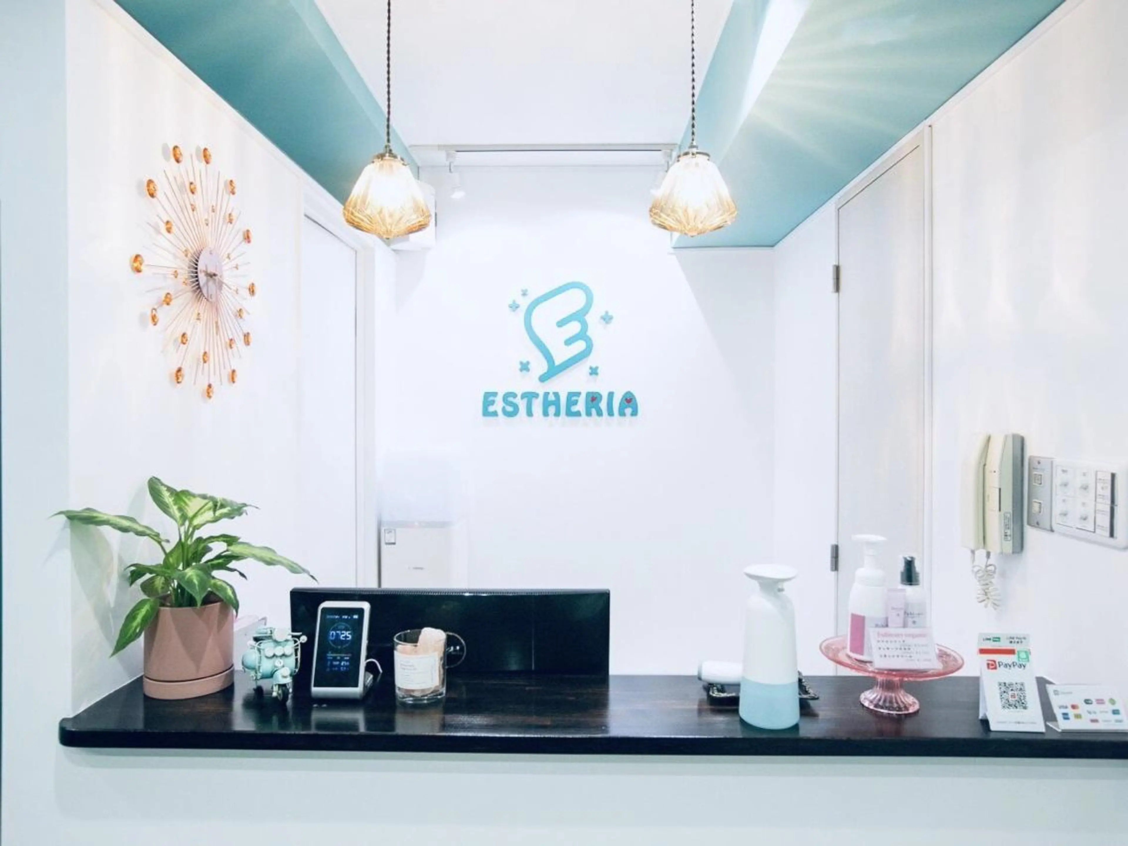 WAX＆光脱毛 ESTHERIAのエステ・リラクイメージ