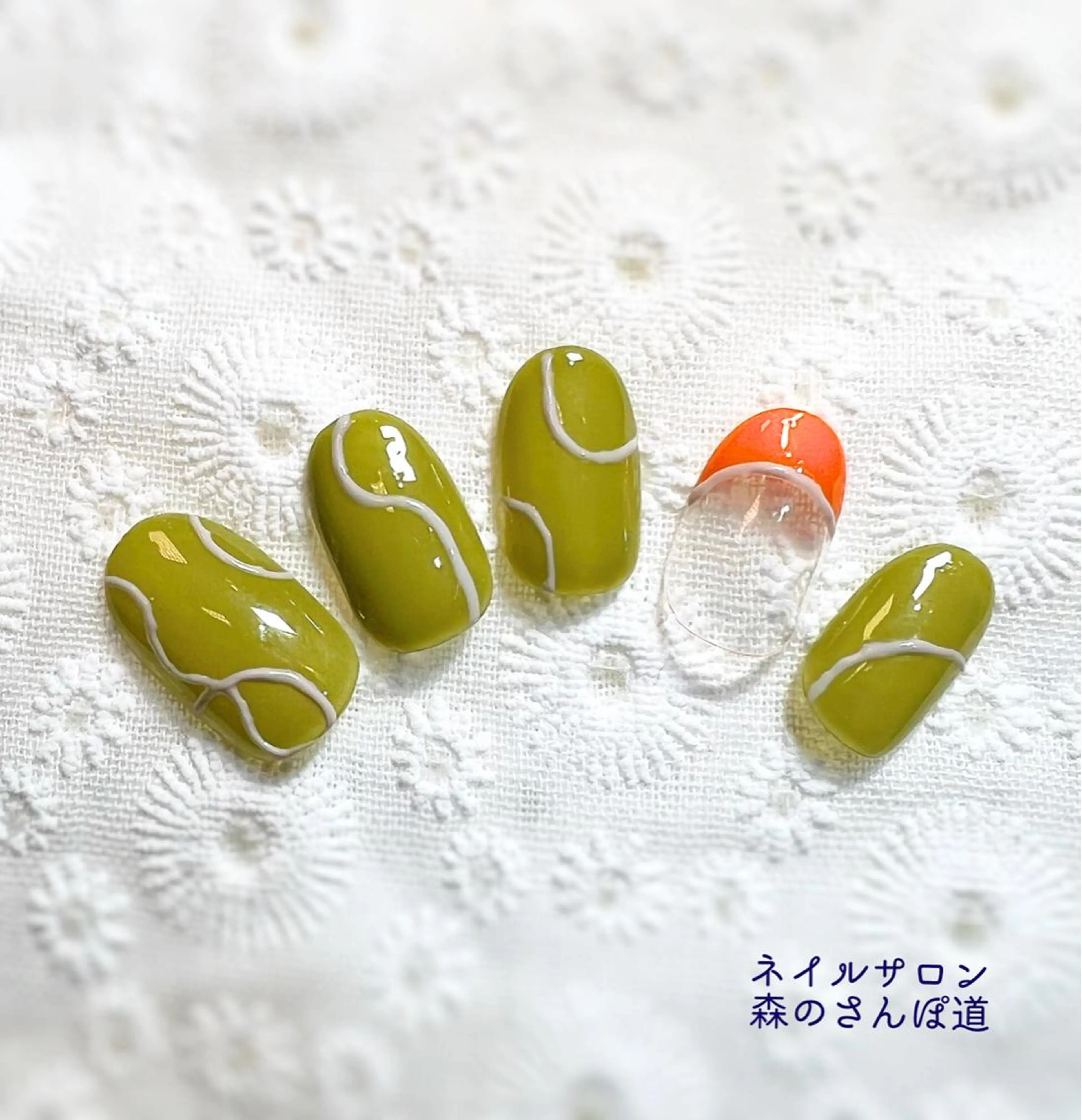 ネイル ショートネイル 森のさんぽ道のネイルデザイン