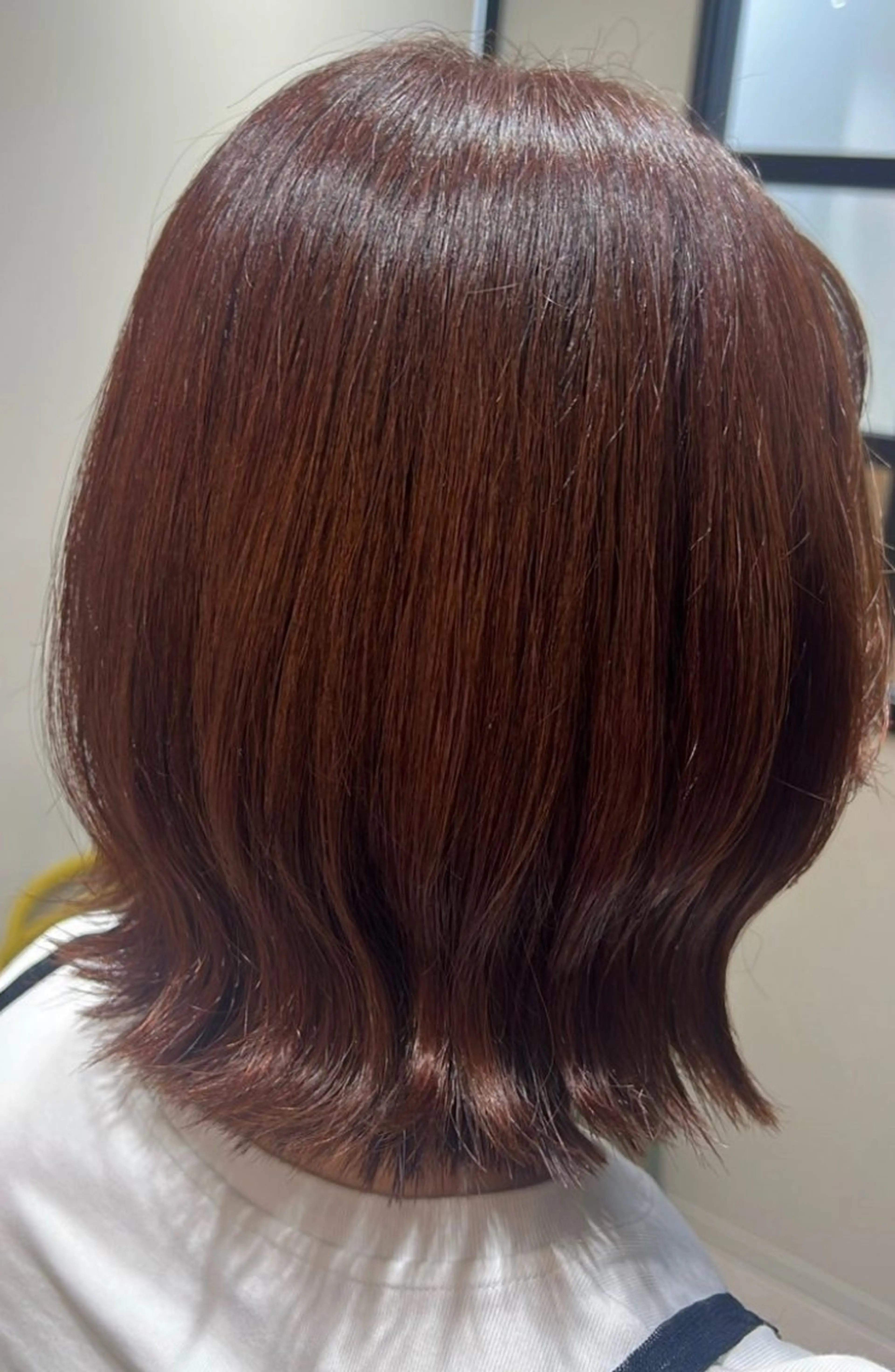 ミディアム カラー アッシュ ブラウンカラー イヤリングカラー ミルクティーブラウン ミント 🌈安藤愛/透明感 艶カラー🫧ROWのヘアスタイル