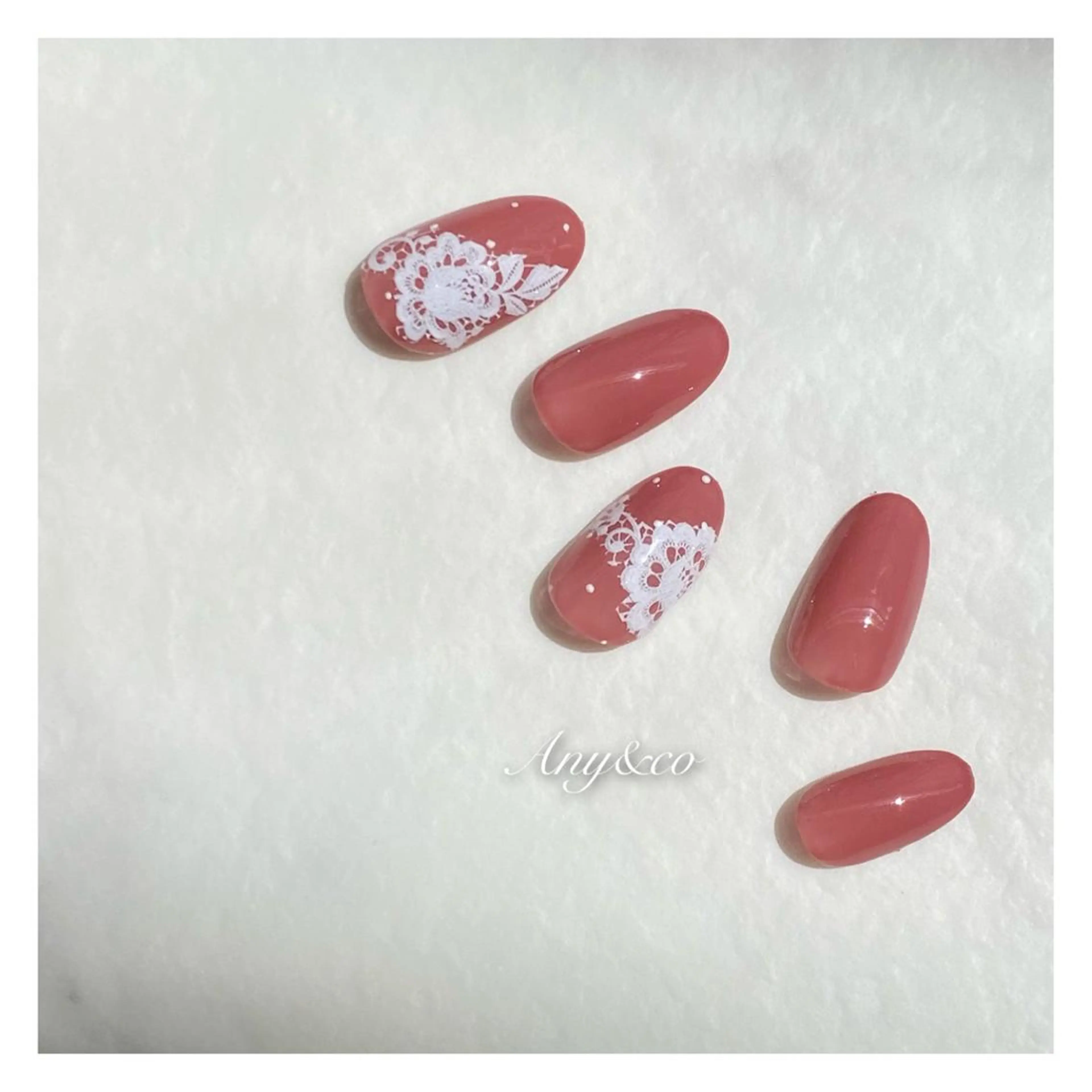 ネイル レース ホワイト ハンドネイル Any&co 【エニコ】のマツエク・マツパデザイン