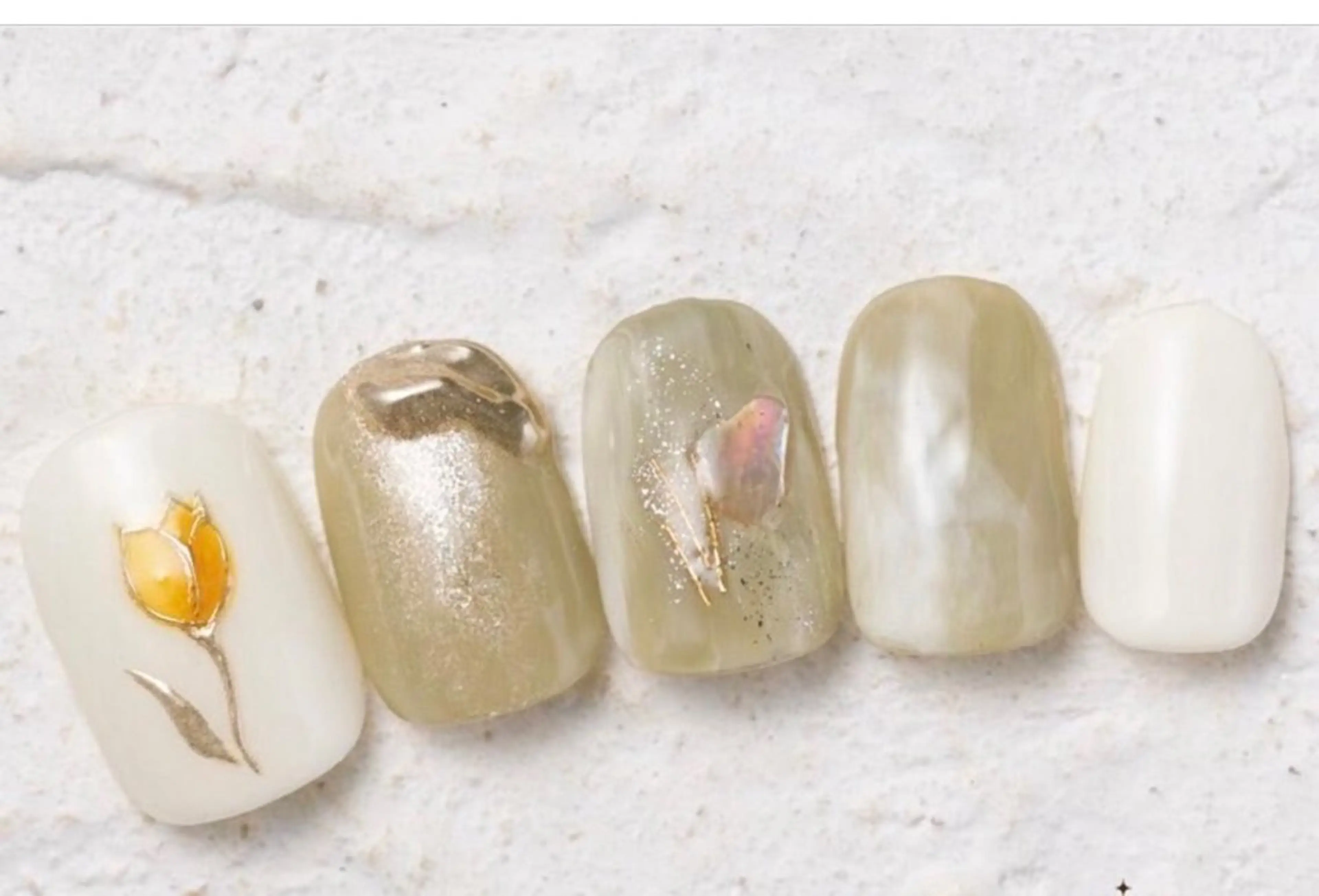 ネイル 石川 穂波のネイルデザイン