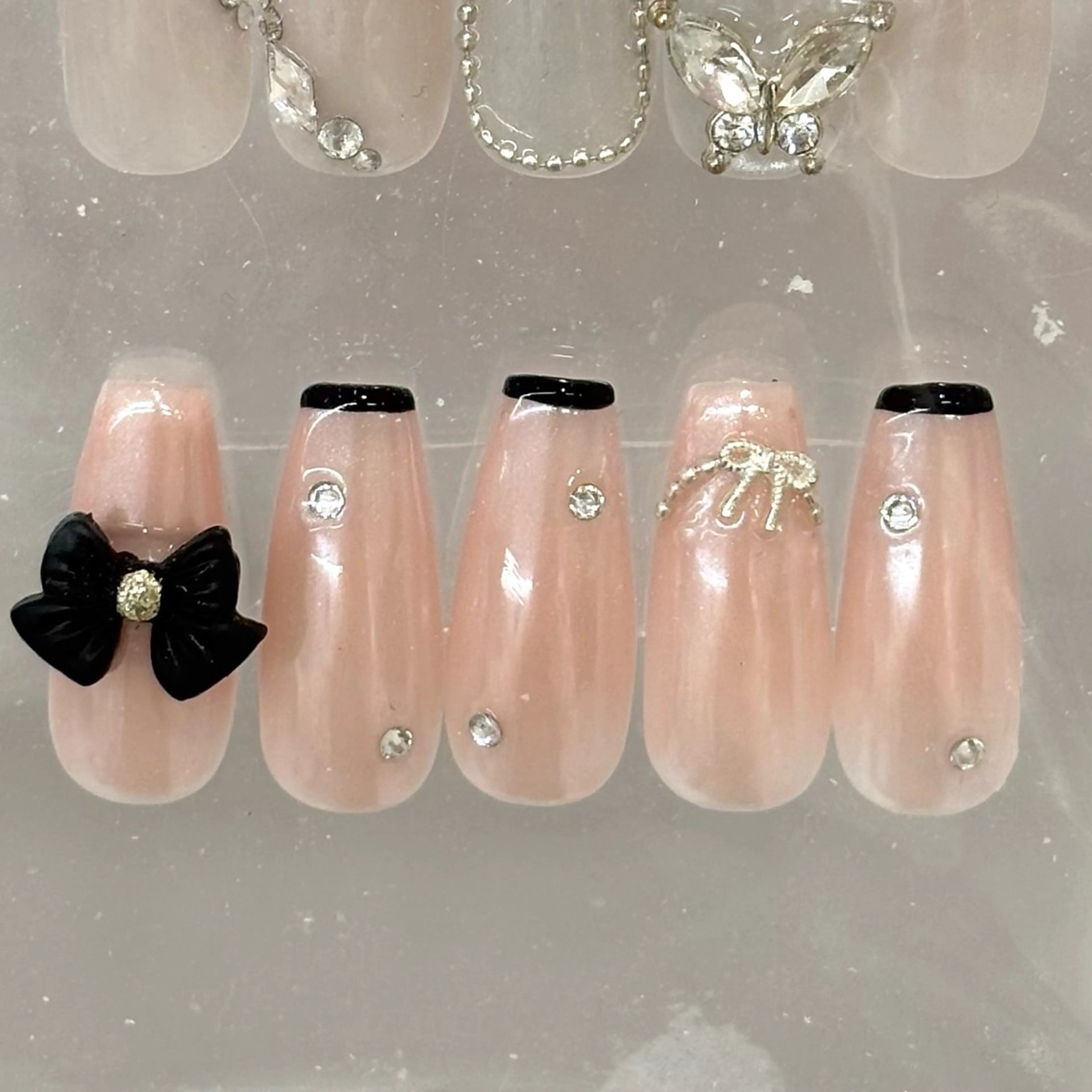 ネイル NENE LANDTENJINのネイルデザイン