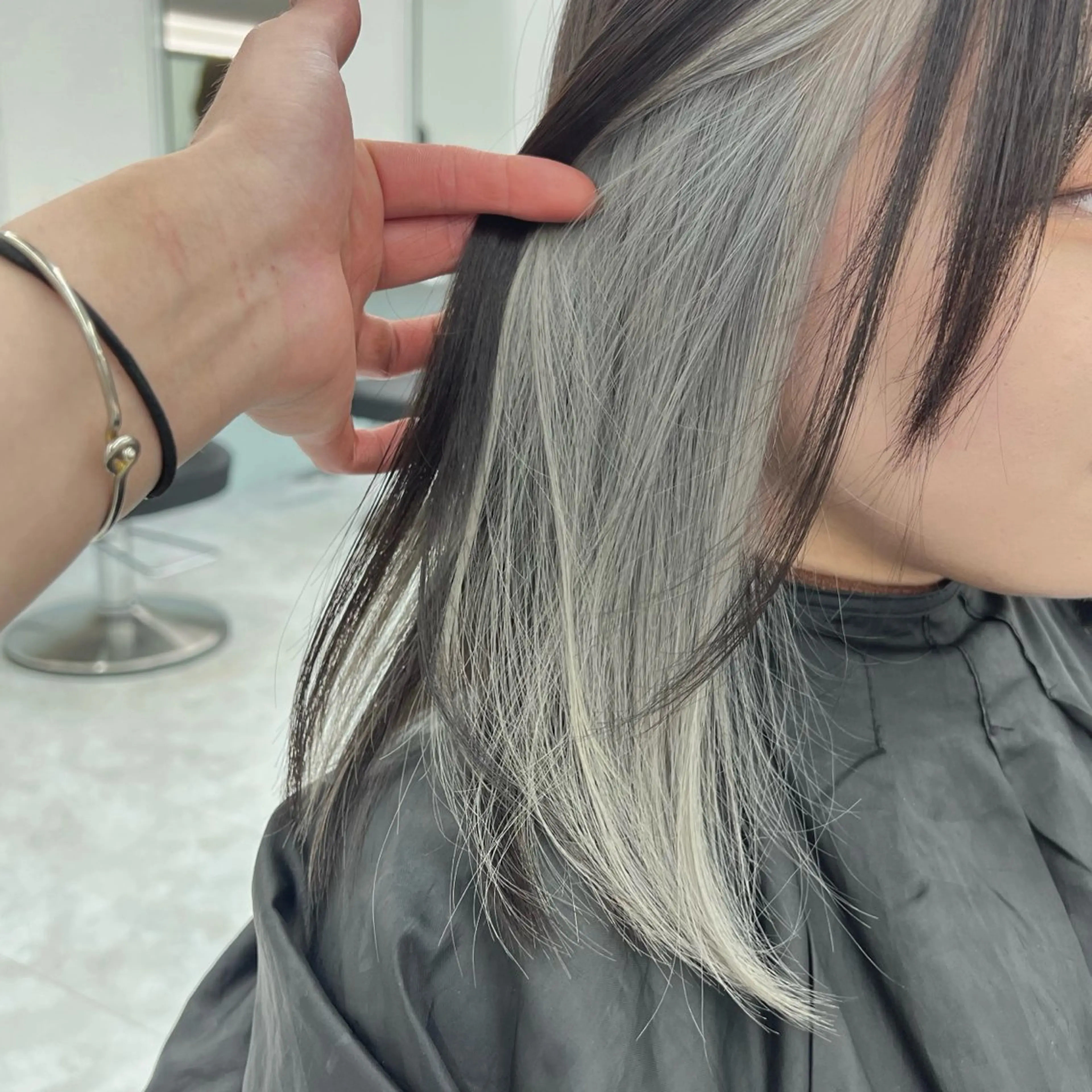 ミディアム カラー ヘアカラー トリートメント ヘッドスパ ヘアセット 韓国スタイル🇰🇷 トレンドレイヤー🪡のヘアスタイル