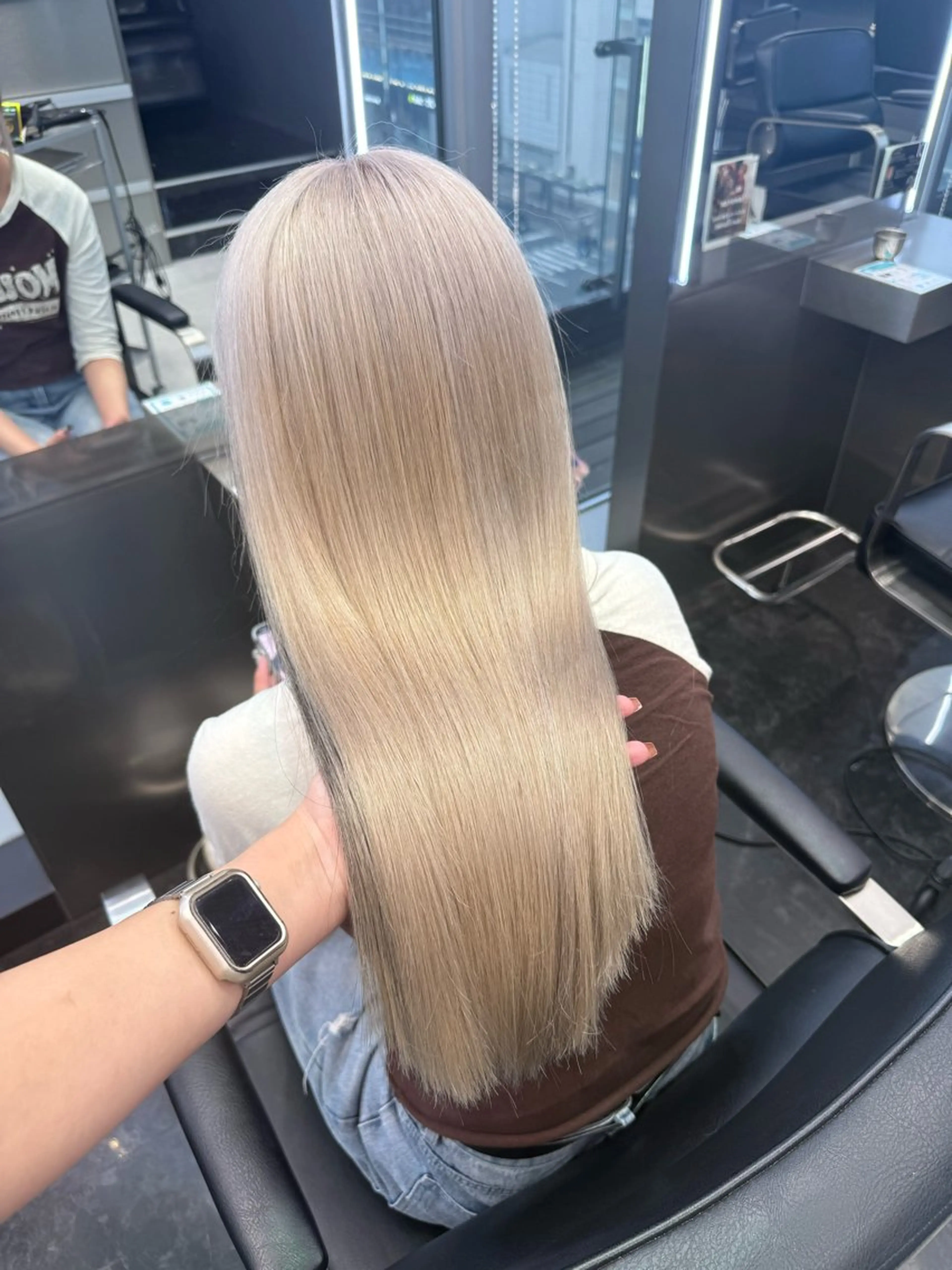 ロング カラー ヘアカラー トリートメント ヘアセット 韓国ヘア🖤/透明感 shihoのヘアスタイル