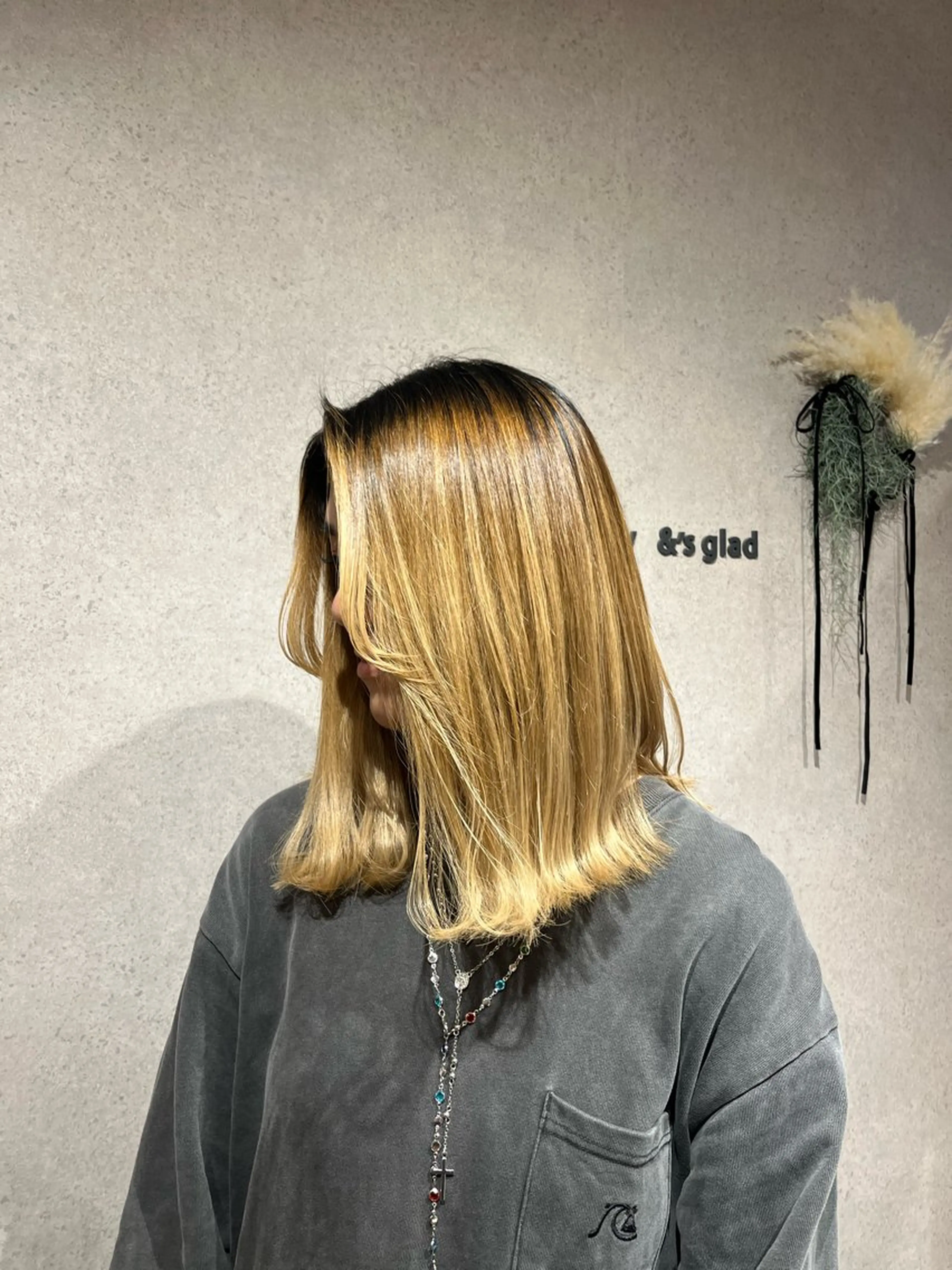 セミロング カット hair UTA所属・Hair UTA ナナミのヘアスタイル