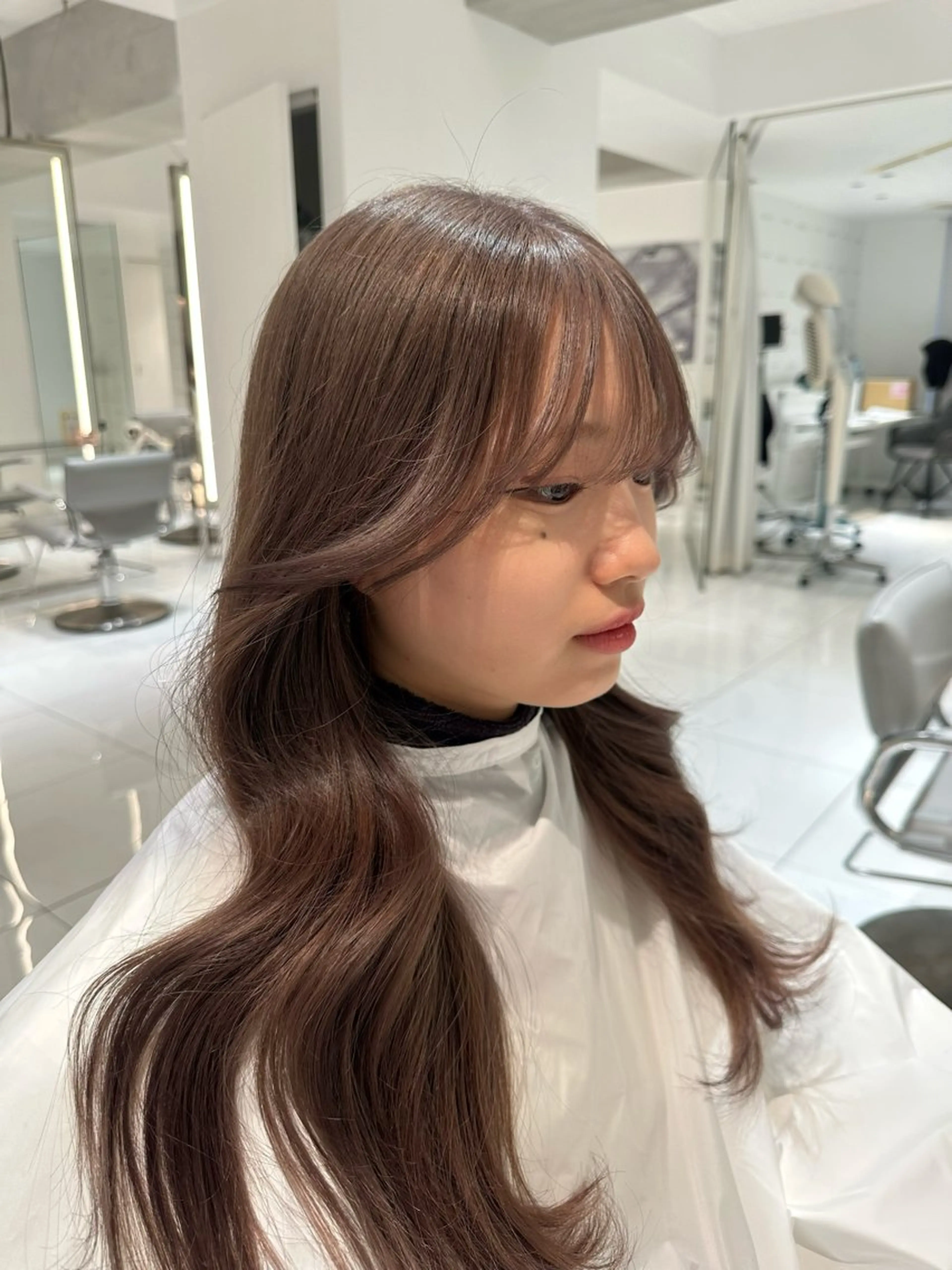 ロング カラー グレージュ ミルクティーグレージュ ハッシュカット ✦·.⋆  SAYAのヘアスタイル