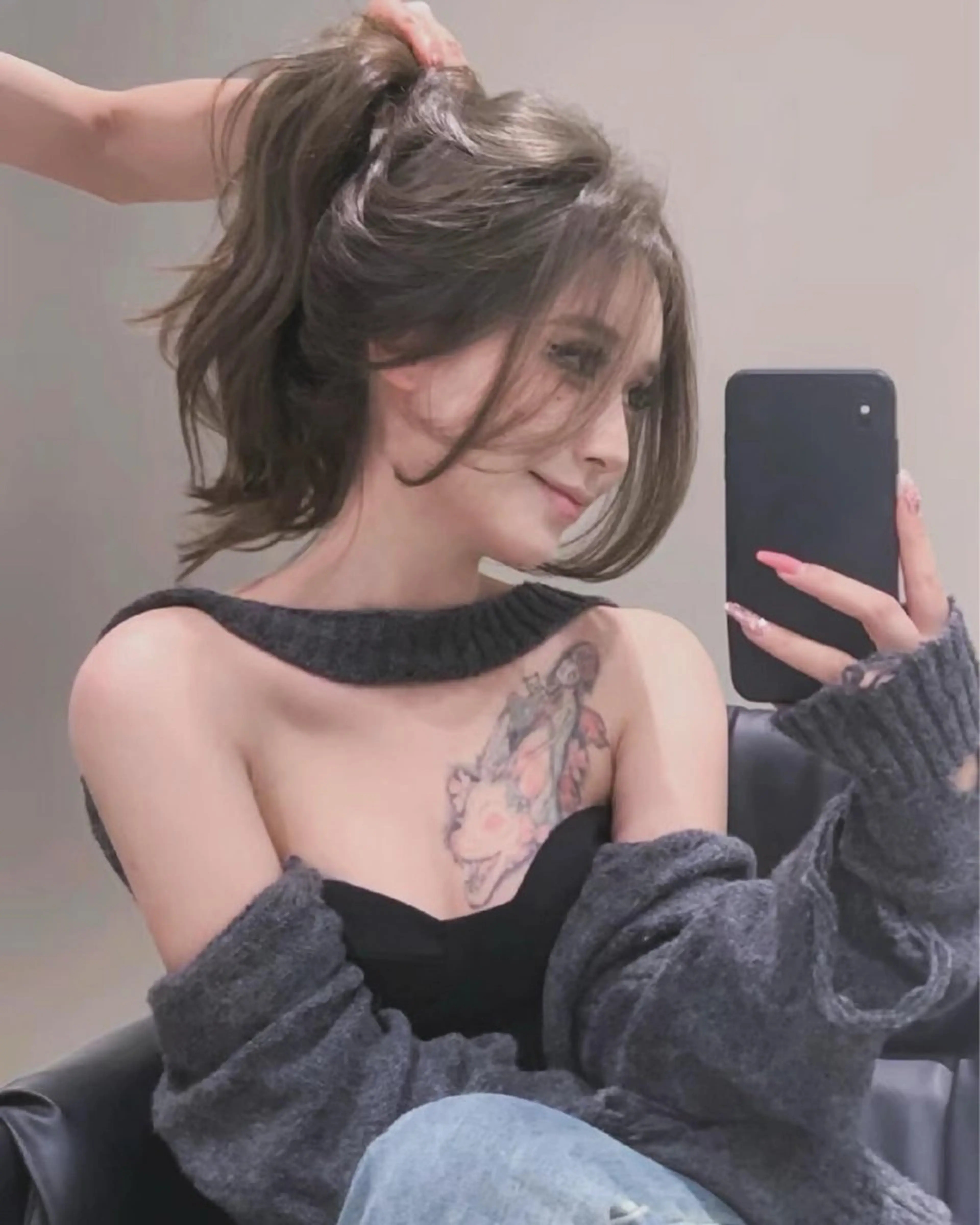 ロング 🇨🇳ワンホンヘア 下田鉄也のヘアスタイル