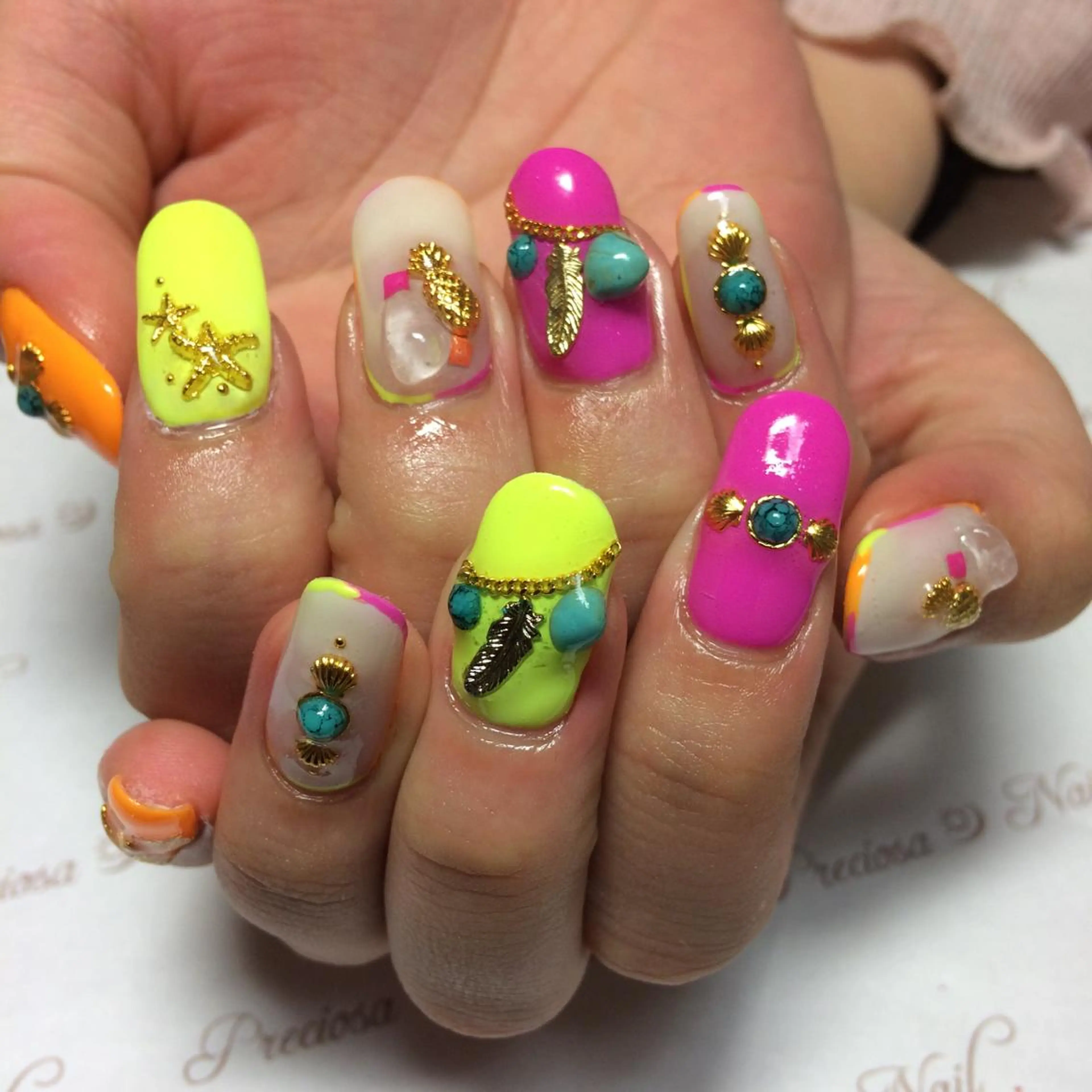 ネイル preciosa.nail所属・久場 晴美のネイルデザイン