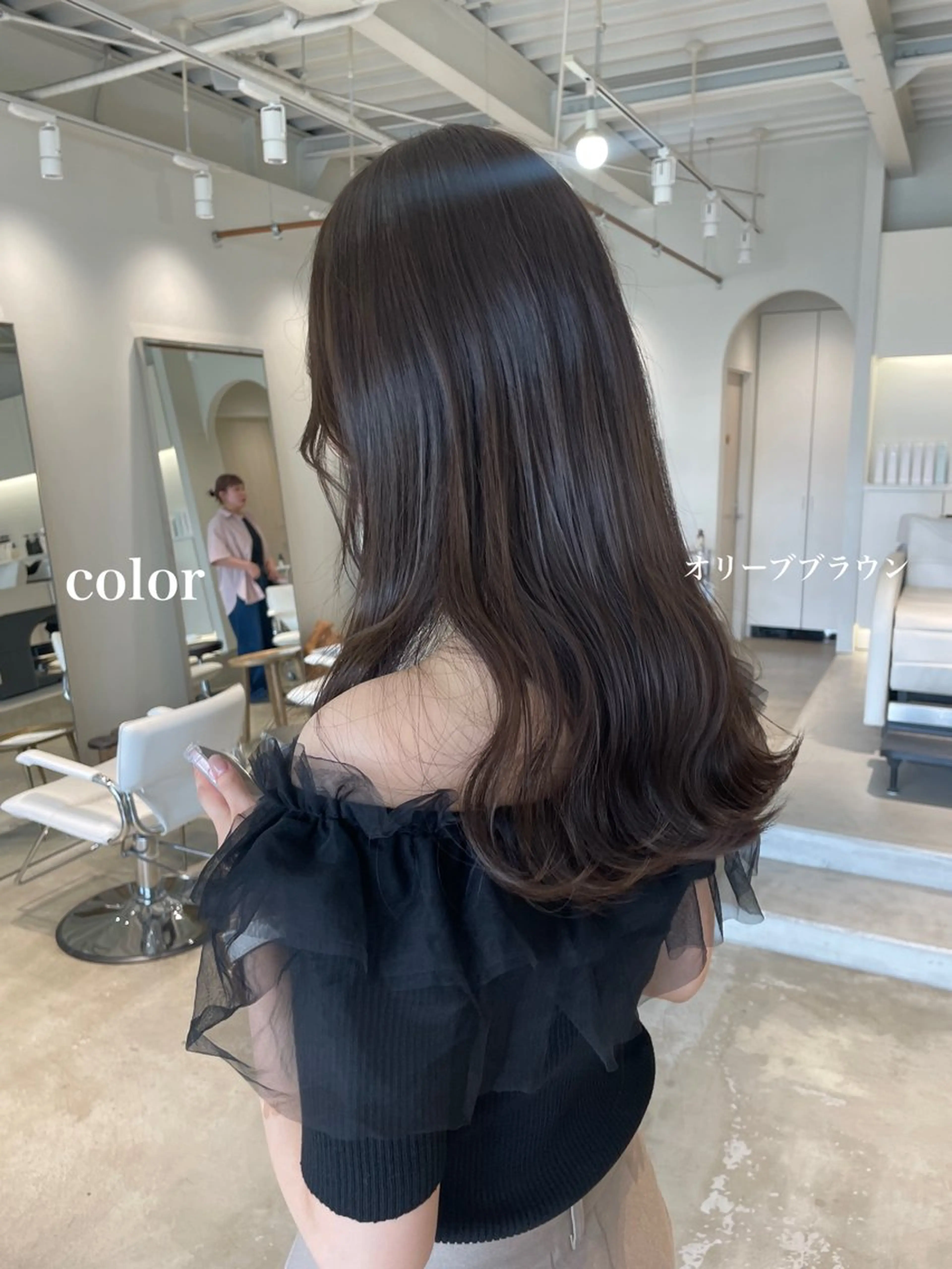 ロング カラー 顔周りカット 峯崎 葵のヘアスタイル