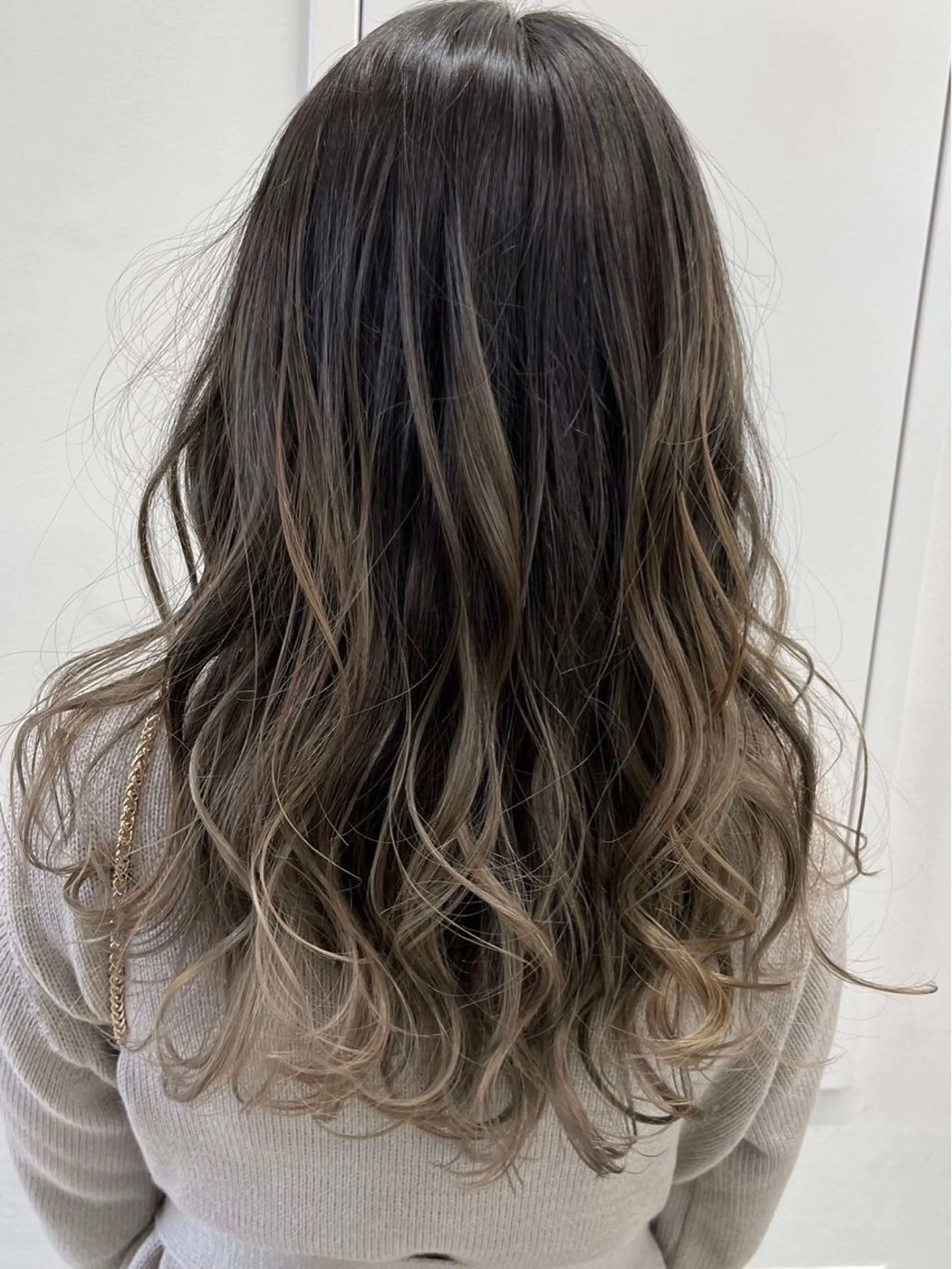 ロング ambleluxe 🌈透明感カラー中野のヘアスタイル