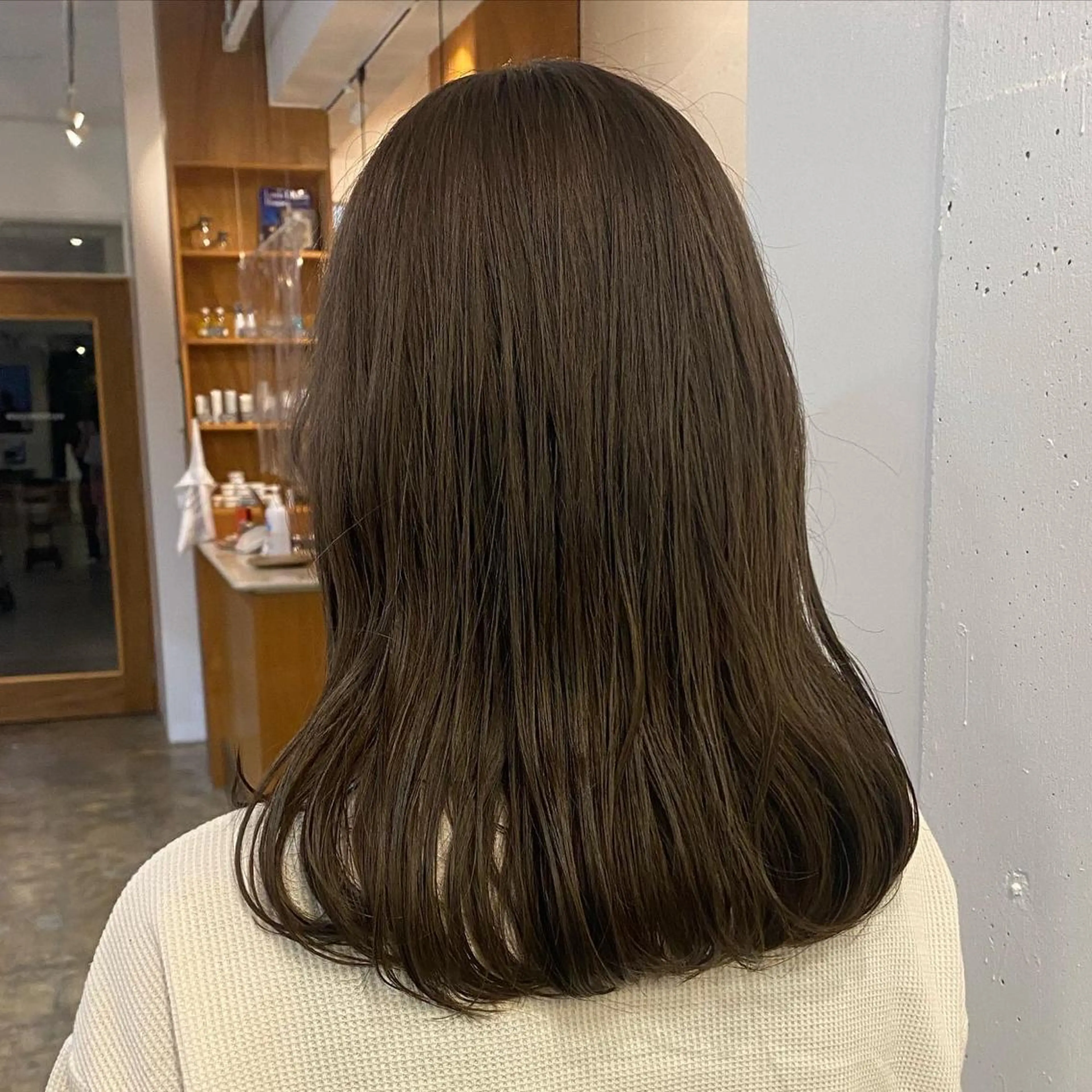 セミロング カット ヘアカラー 田口 樹理のヘアスタイル