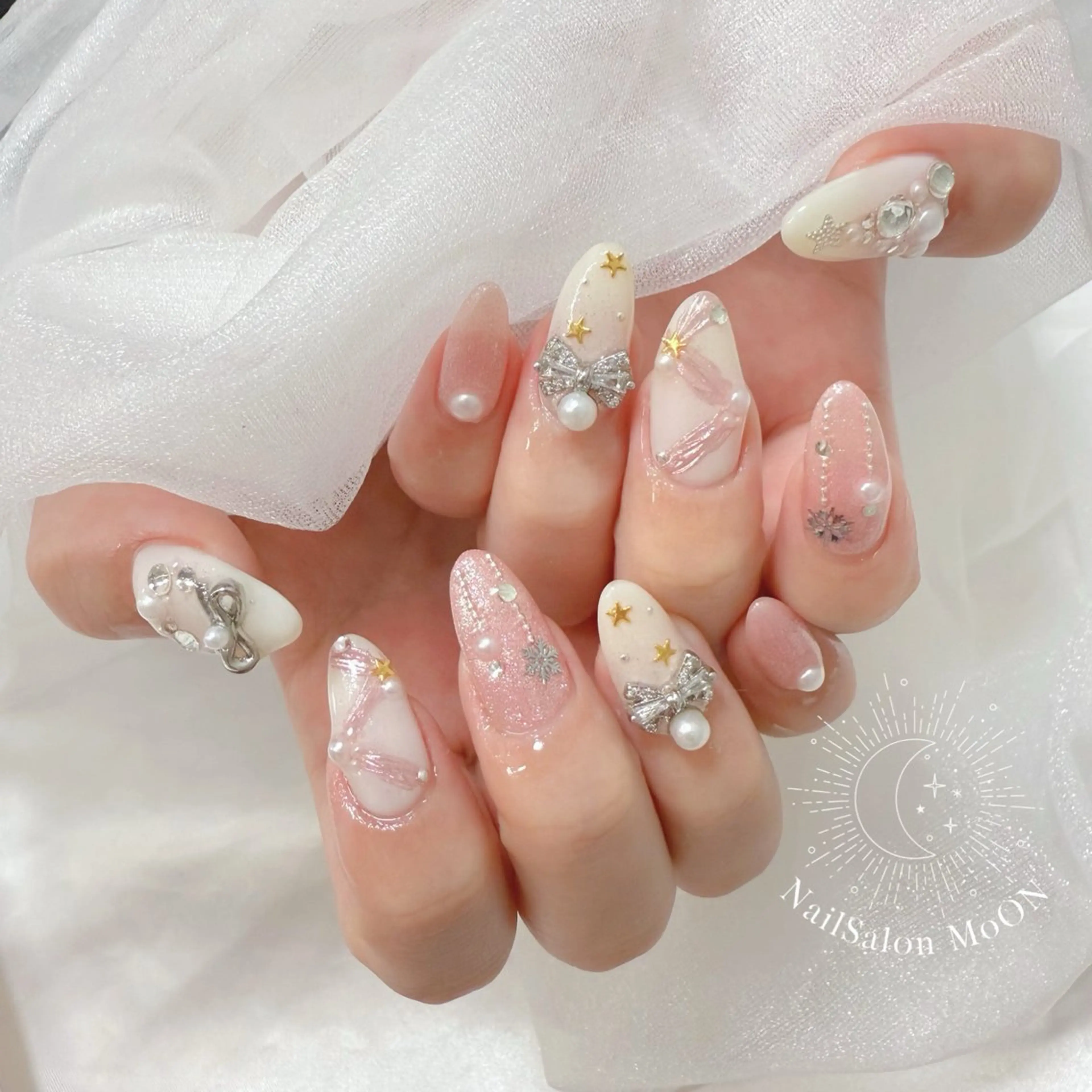 ネイル MoON...❤︎ MeGuのネイルデザイン