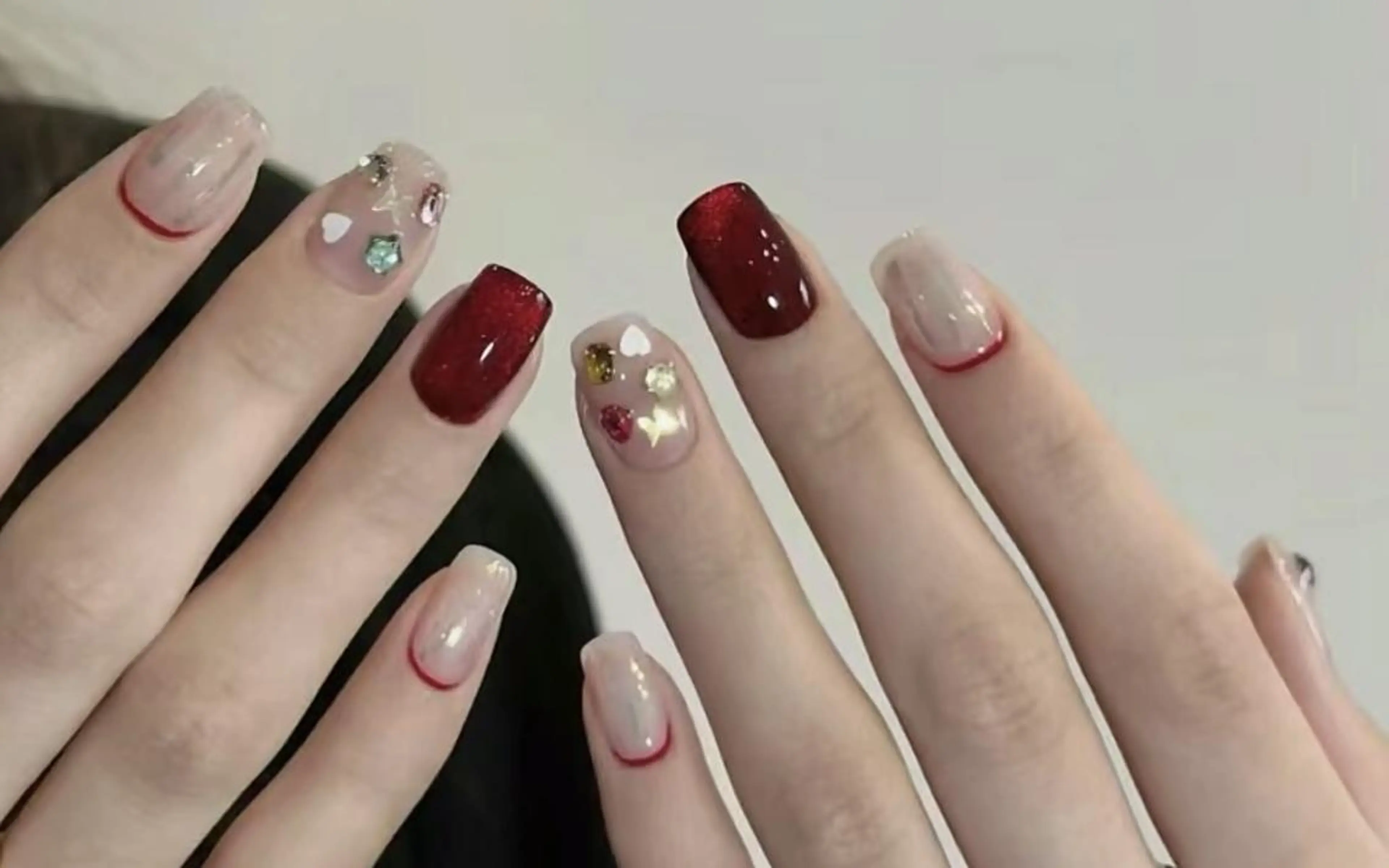 ネイル VIVIAN エイのネイルデザイン
