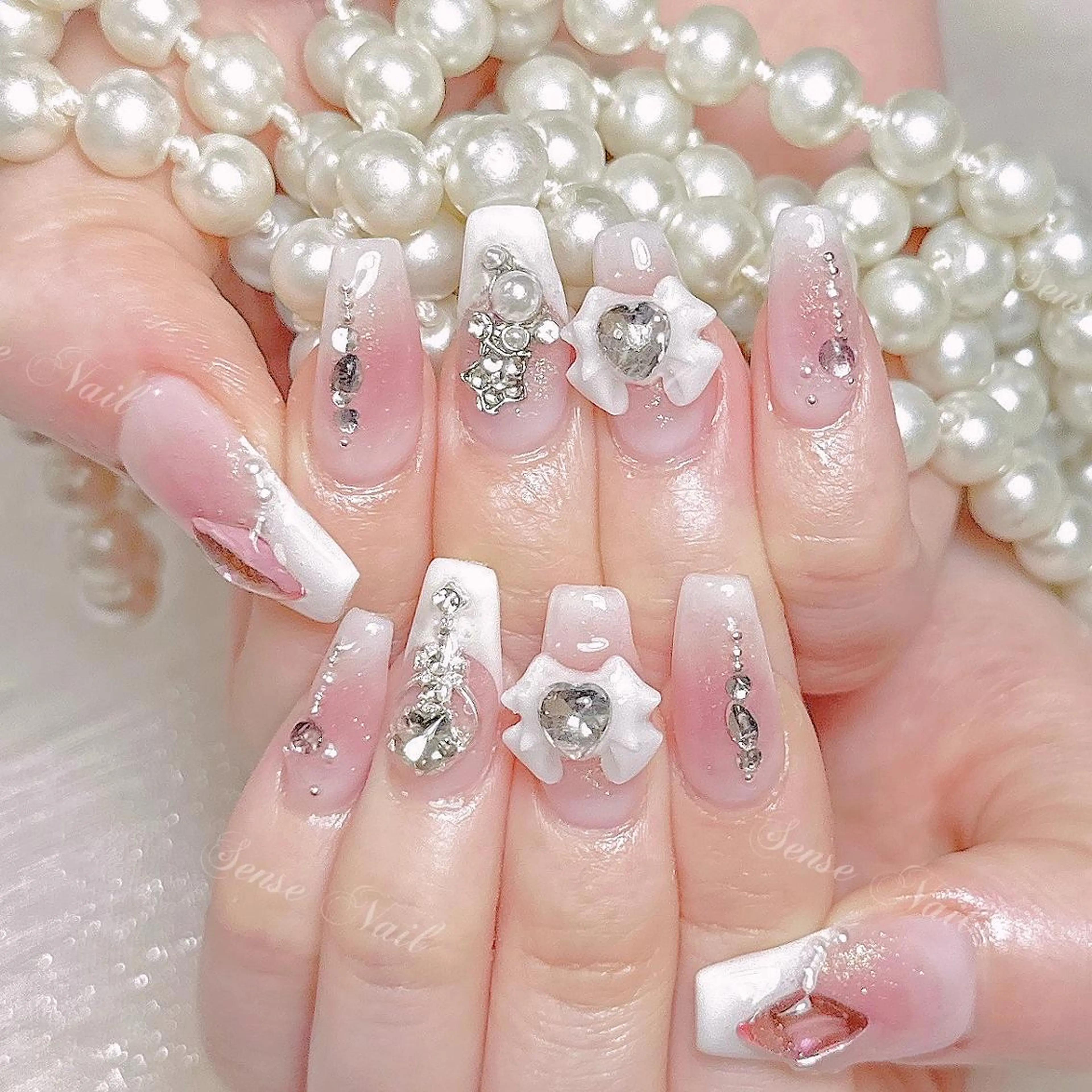 ネイル ハンドネイル ナユキNA.YUKI 新宿店のネイルデザイン