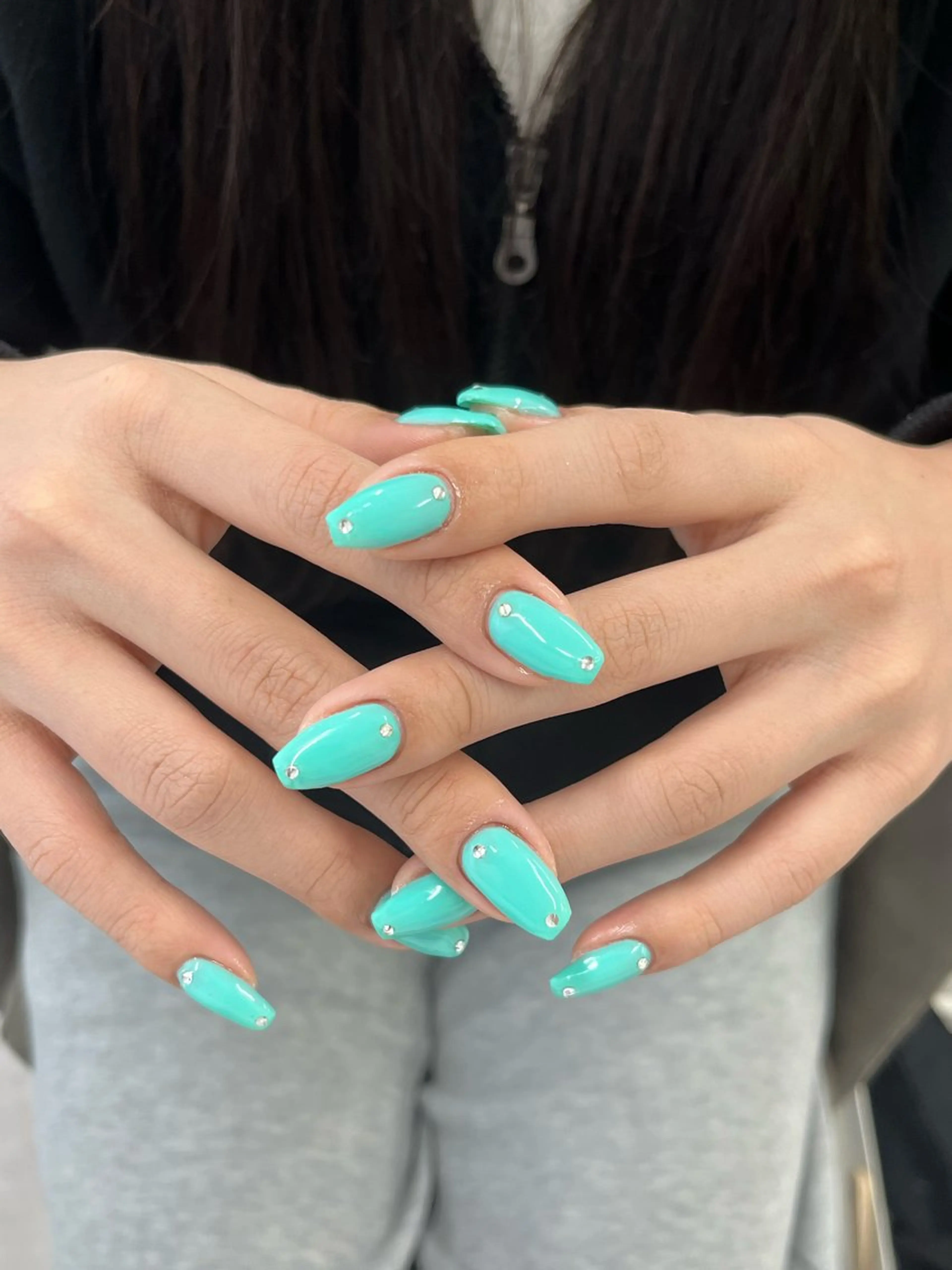 ネイル グリーン ワンカラーネイル schon 🎀saraのネイルデザイン