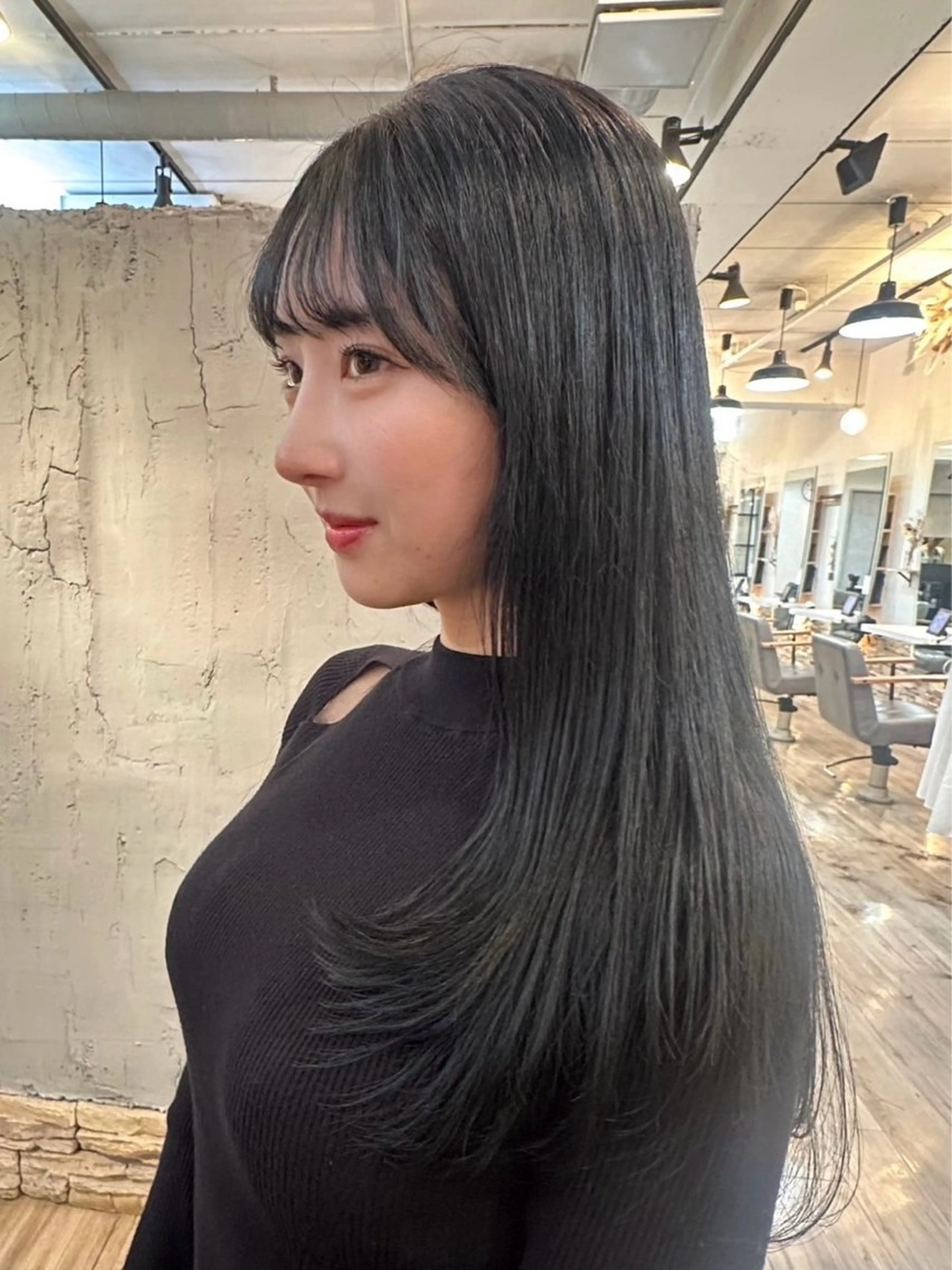 セミロング 顔周りカット レイヤーカット カット ヘアカラー sato ayaka ｜透明感カラー🫧のヘアスタイル