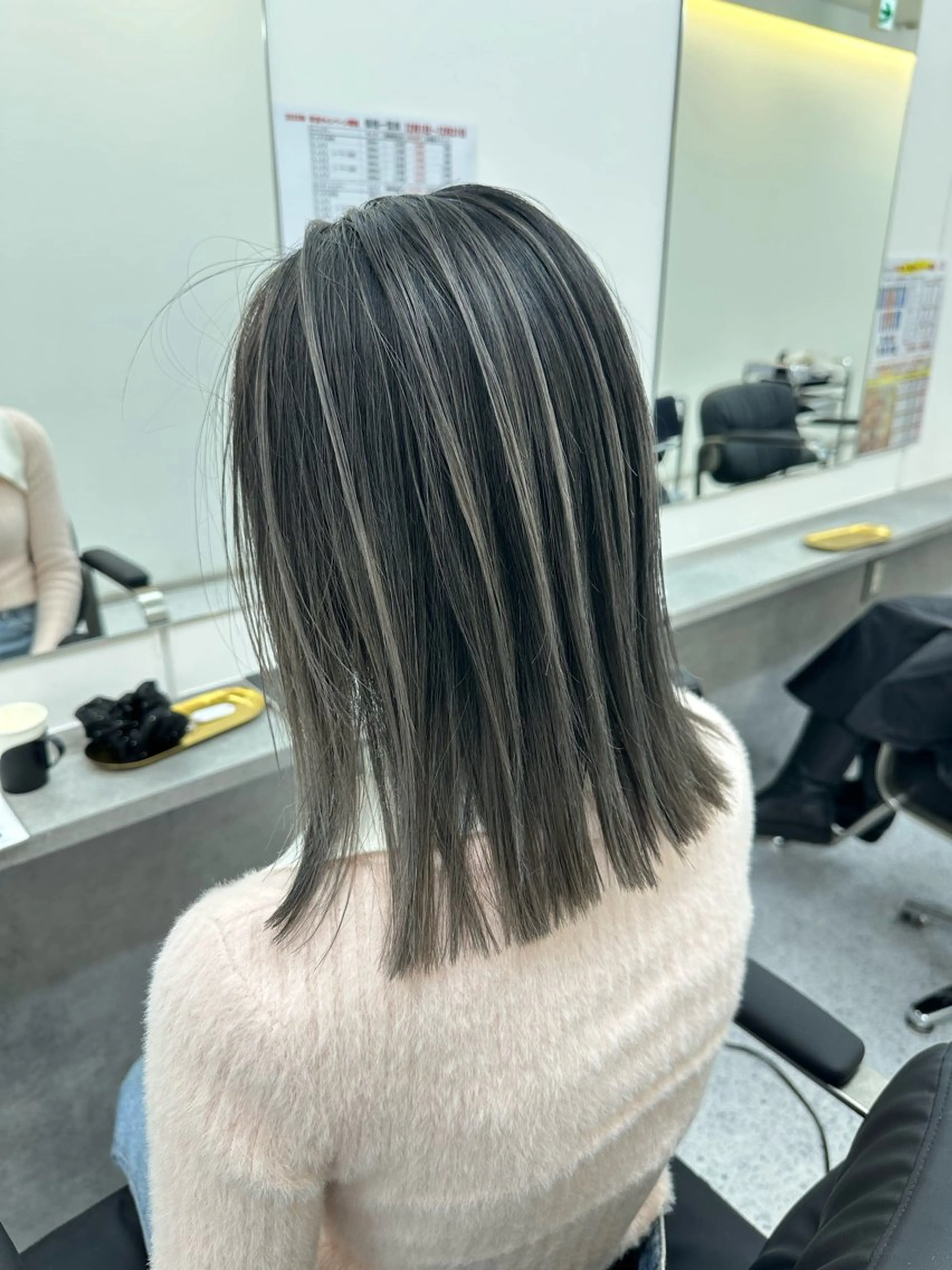 ミディアム カラー ヘアアレンジ 久米 治仁のヘアスタイル