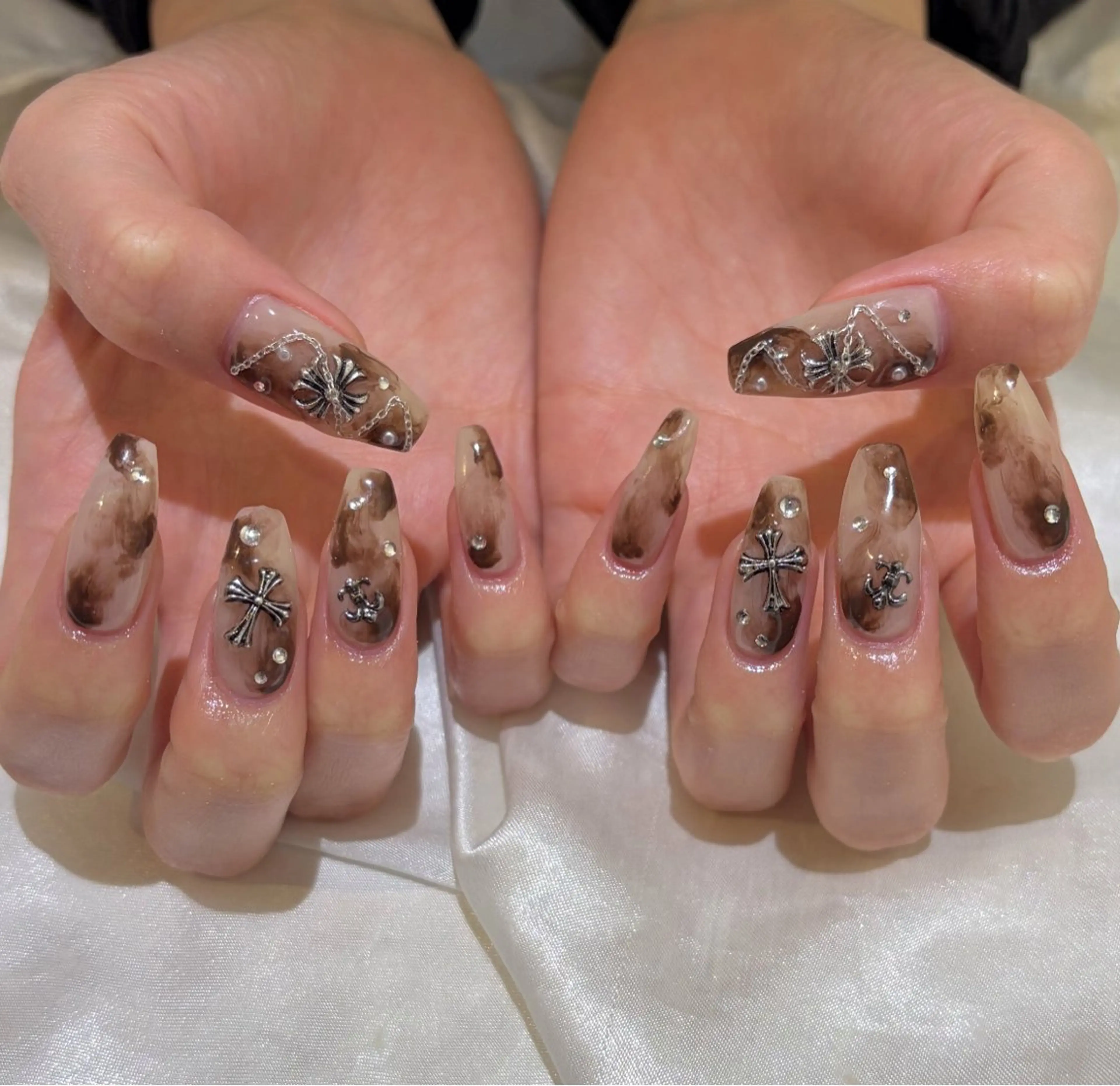 ネイル ハンドネイル Tini ANA.CHUOのネイルデザイン