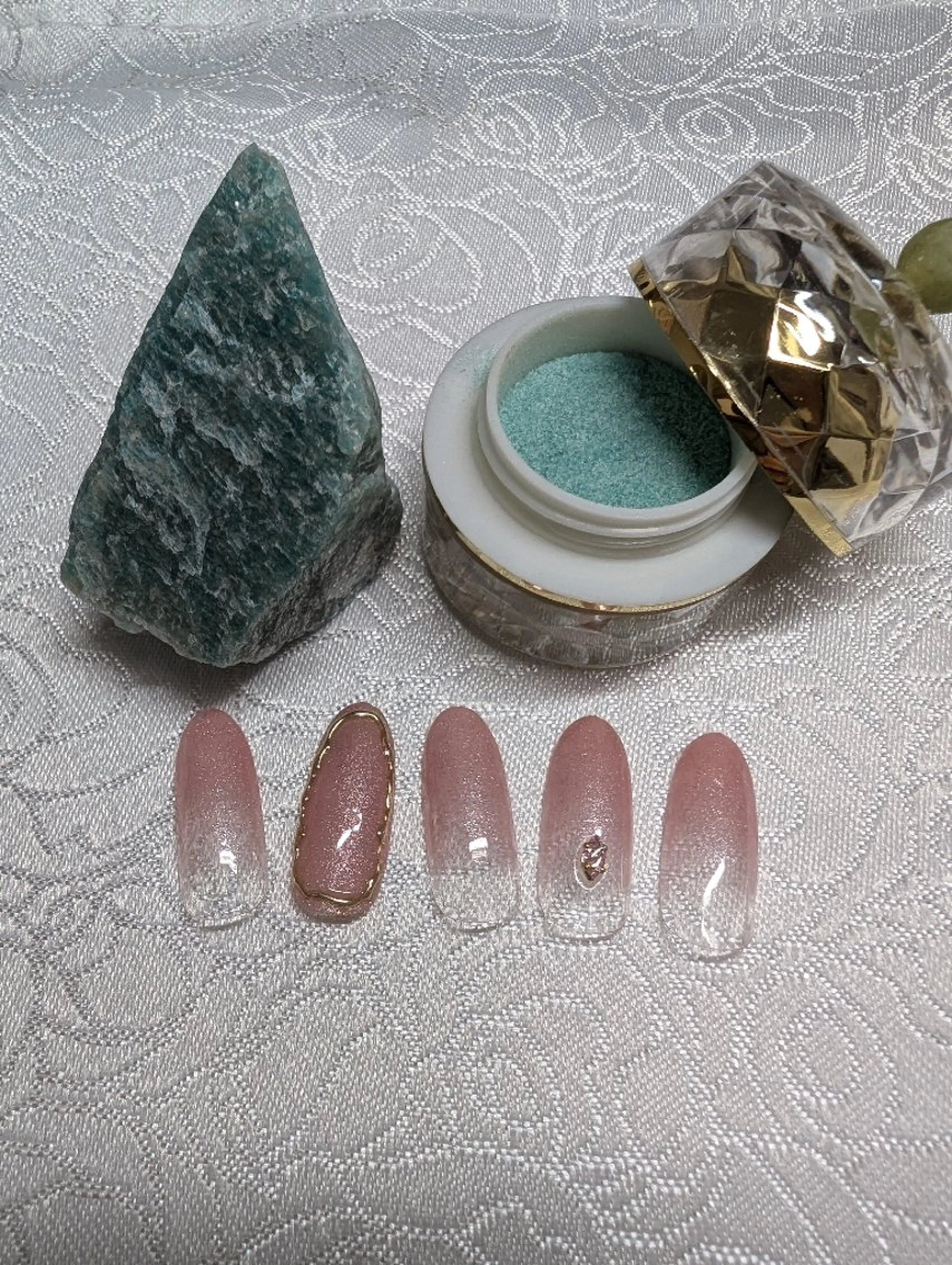 ネイル ヌーディジュエリー ネイルサロンのネイルデザイン