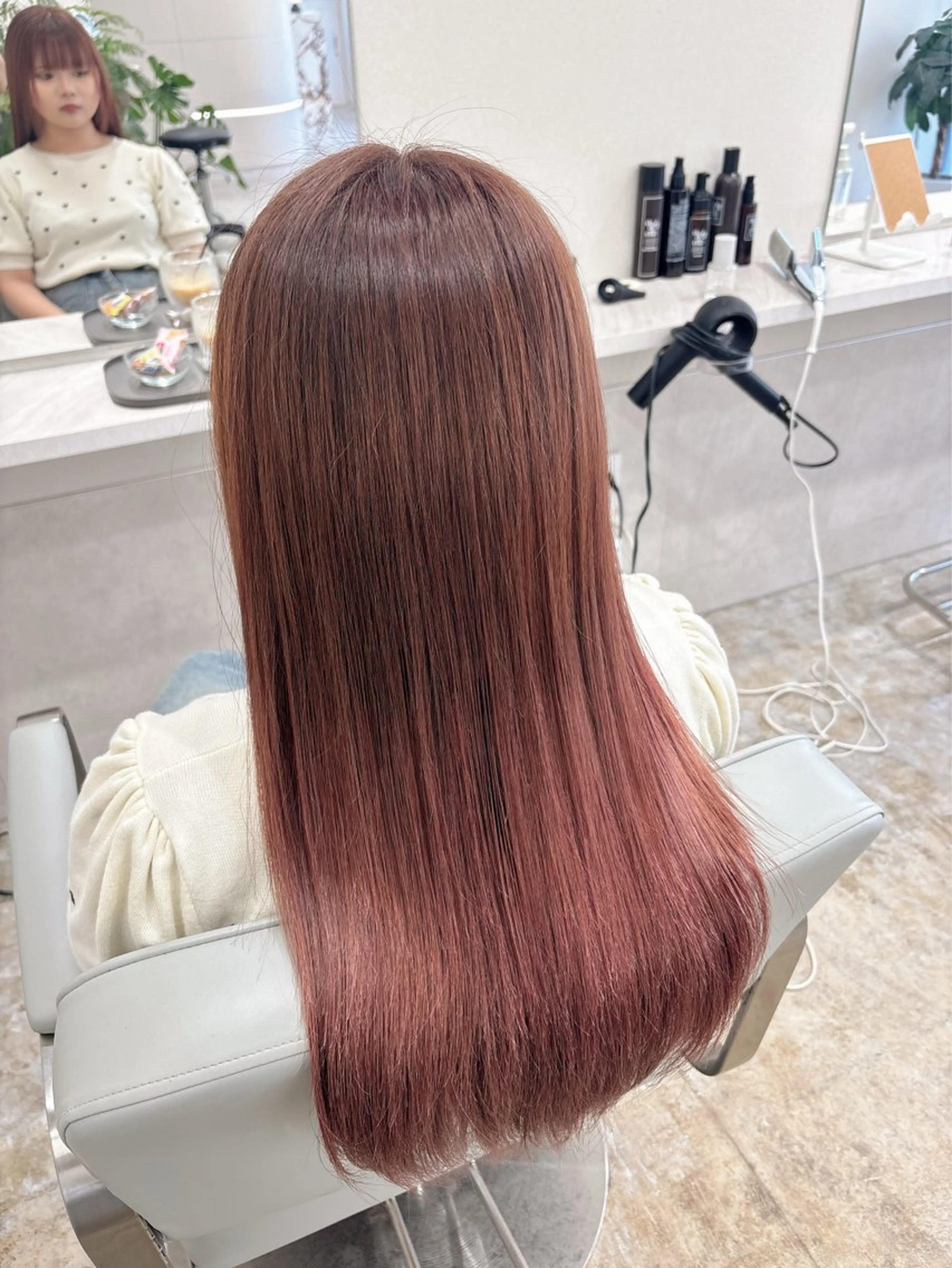 ロング カット ヘアカラー トリートメント makoto⌇レイヤ ー⌇艶カラー🍒‎のヘアスタイル