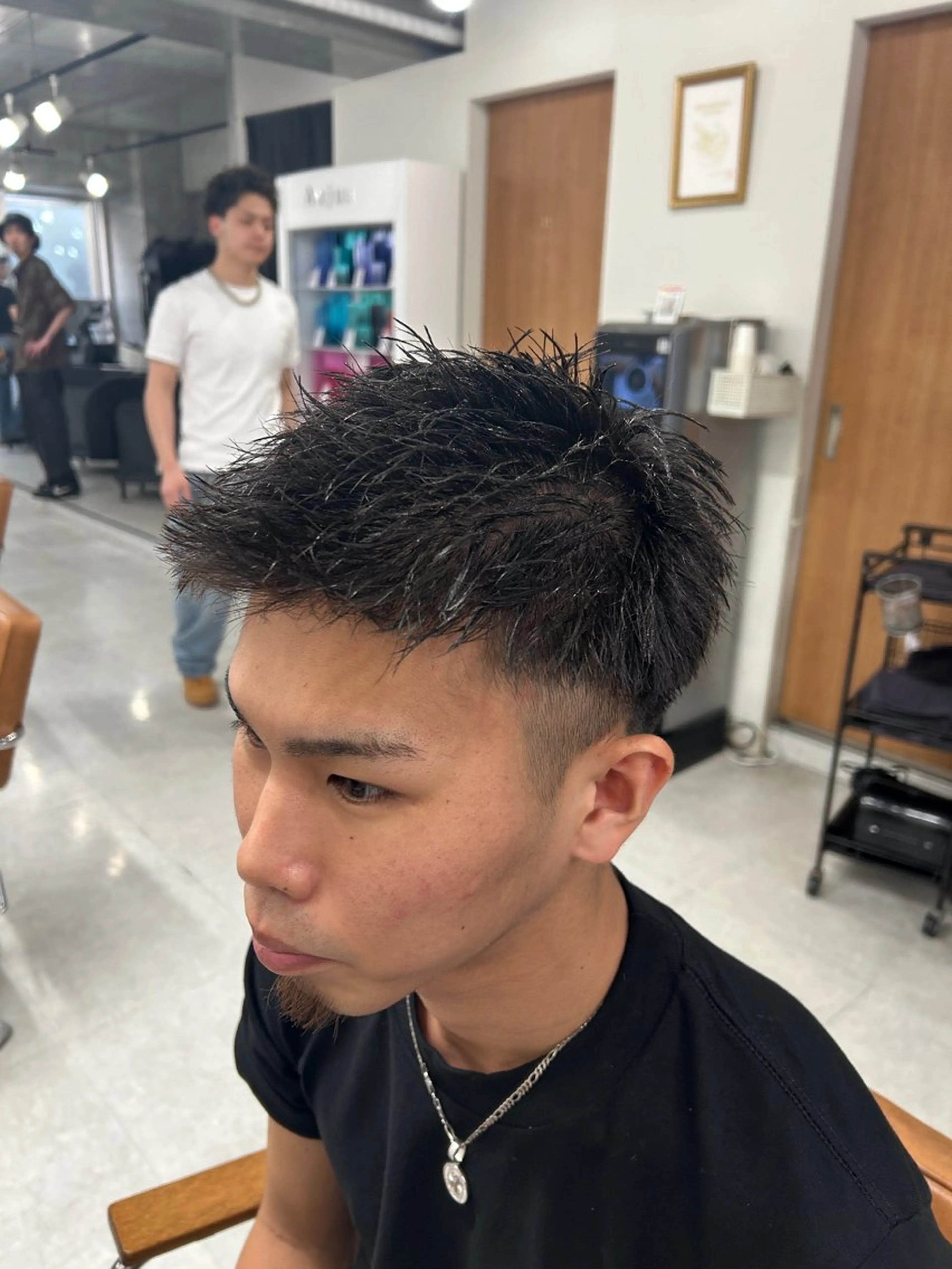 メンズ カット トリートメント ヘッドスパ ヘアセット カズキ🌼曲がる 縮毛矯正のヘアスタイル