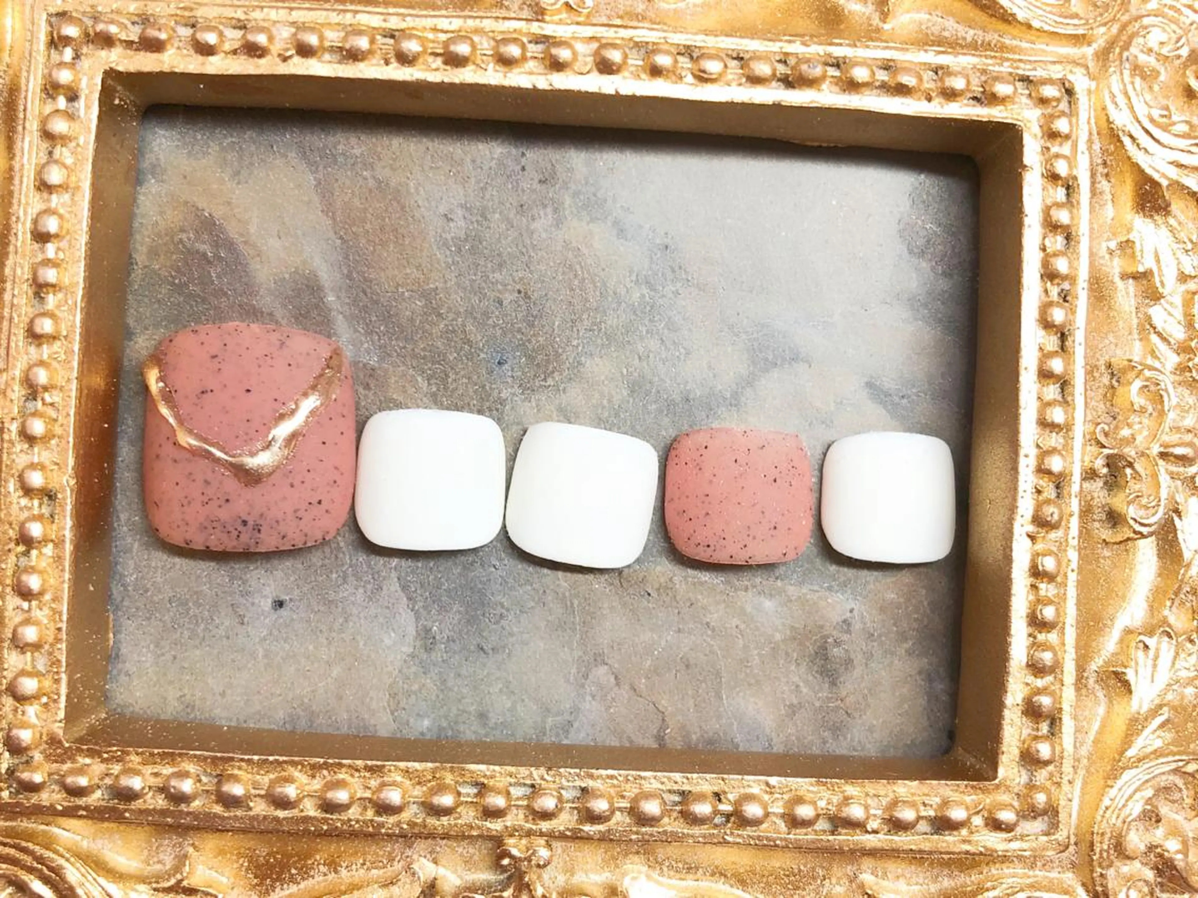 ネイル マジック ミラーのネイルデザイン