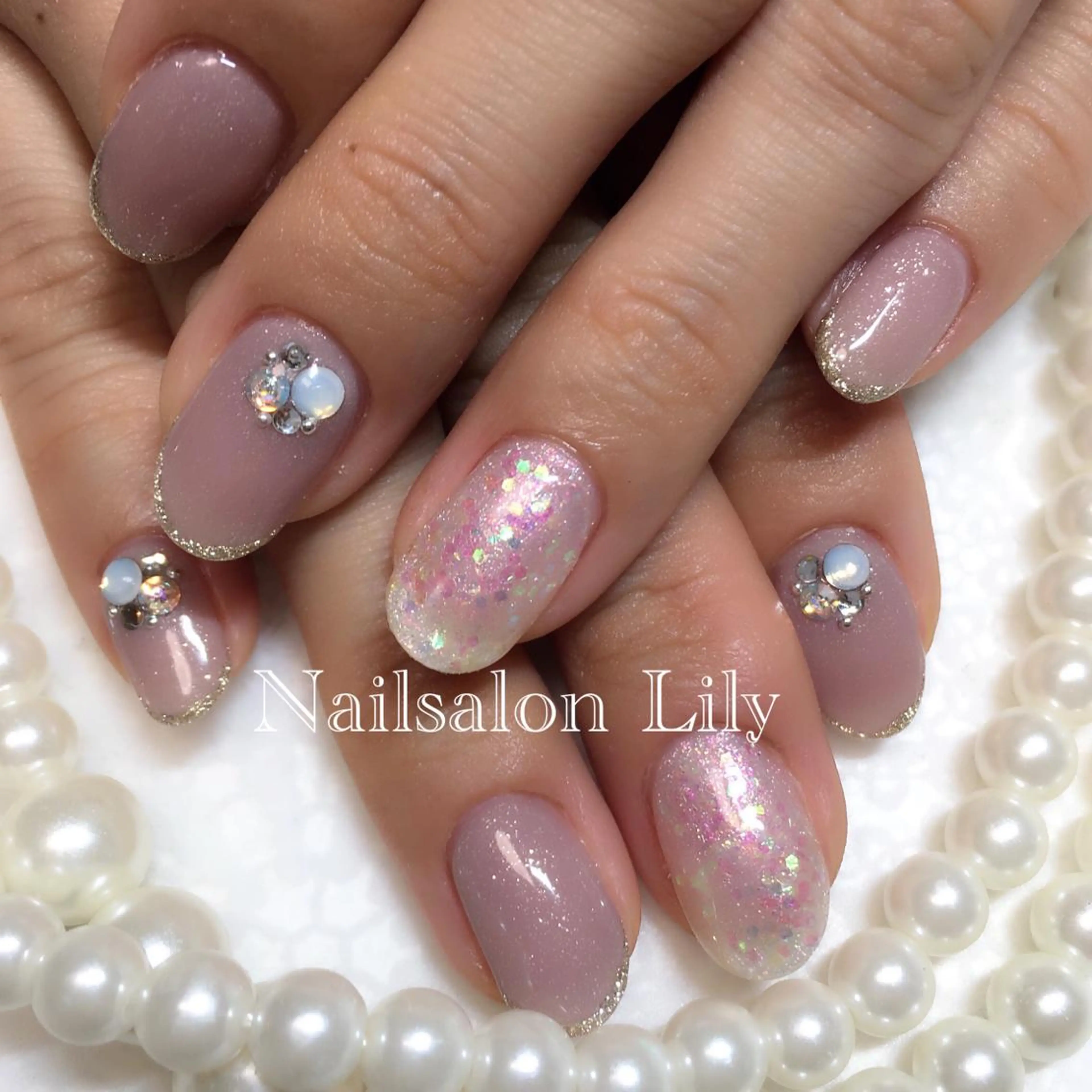 ネイル シンプルネイル Lily*nail 🌻Mii🌻のネイルデザイン