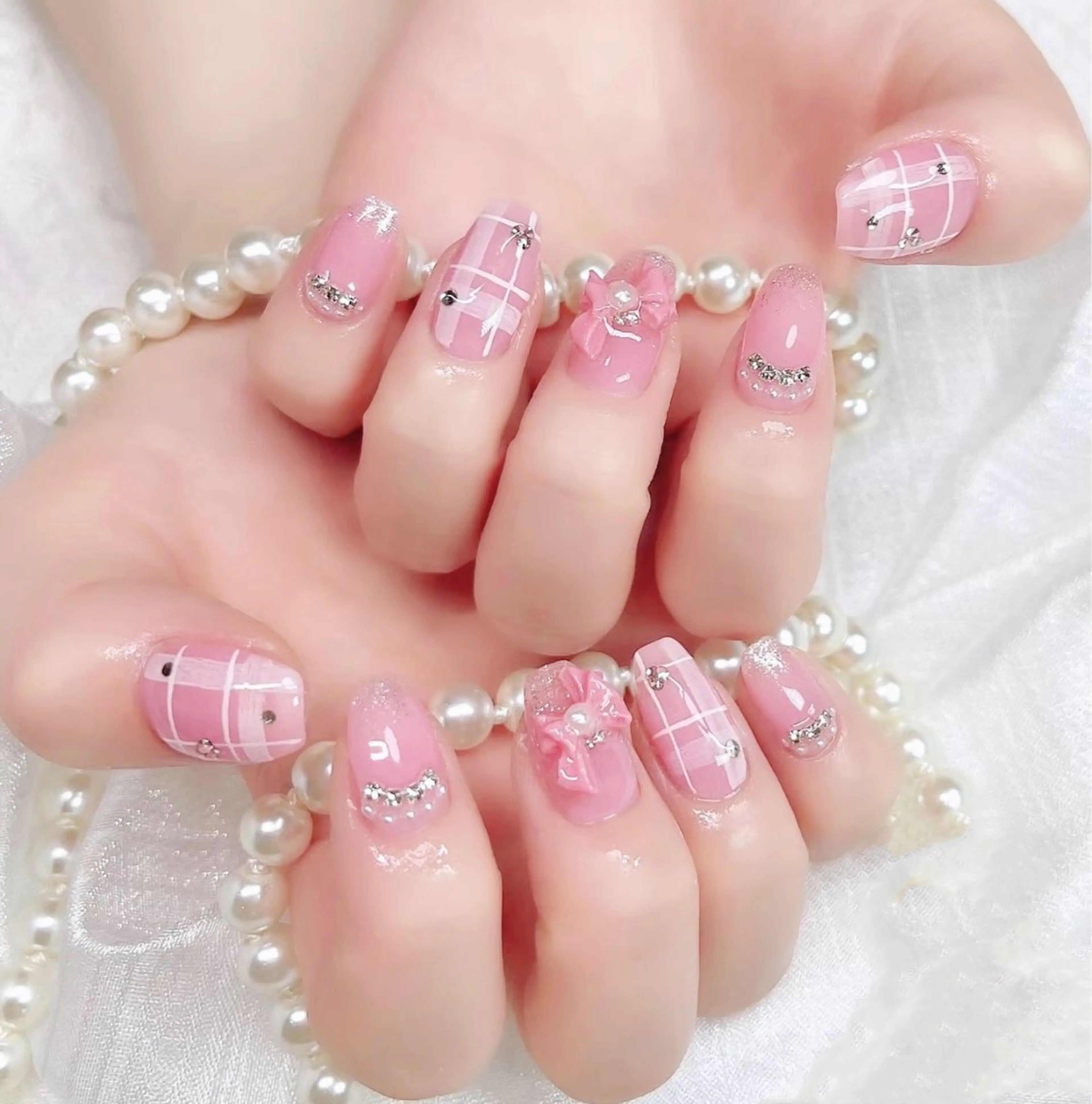 ネイル オーロラネイル チークネイル ジェルネイル ガーリー キラキラネイル ハンドネイル ╹◡╹Mimoミモ Eye&Nailのマツエク・マツパデザイン