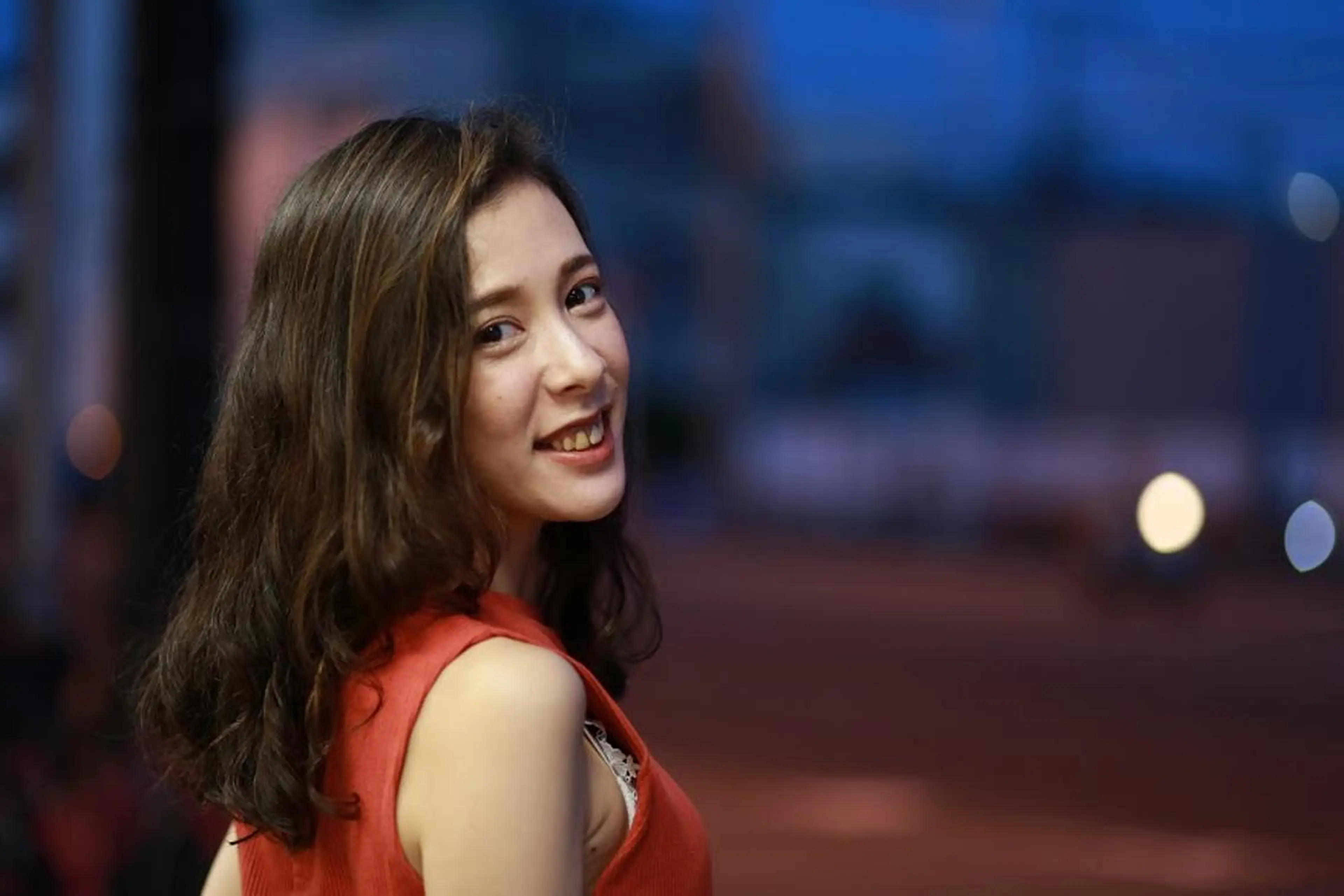 セミロング カラー パーマ 中野 靖志のヘアスタイル