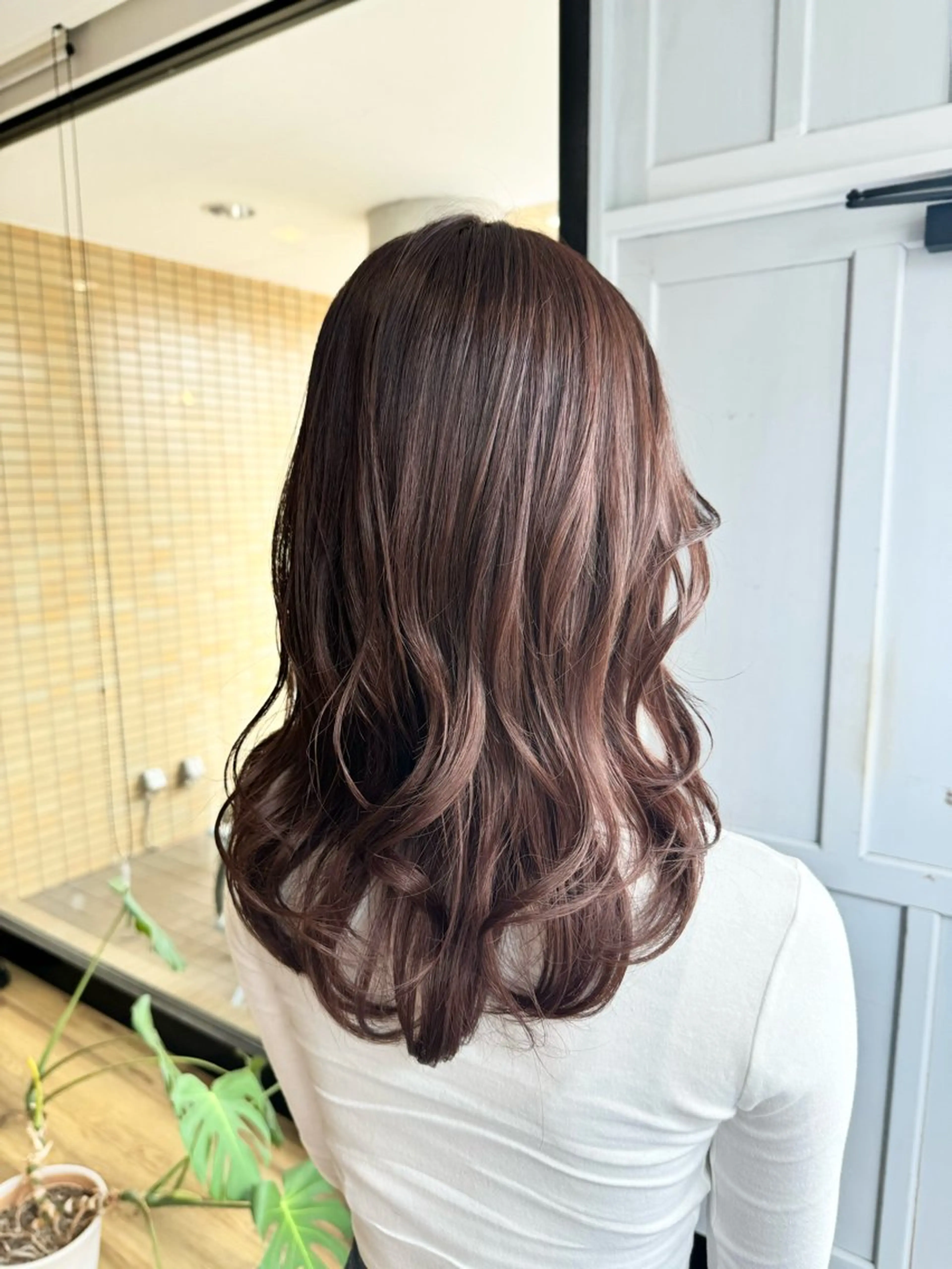 ロング カラー ブラウンカラー ピンクカラー ピンクブラウン ヘアカラー トリートメント ツキダテ ユイのヘアスタイル