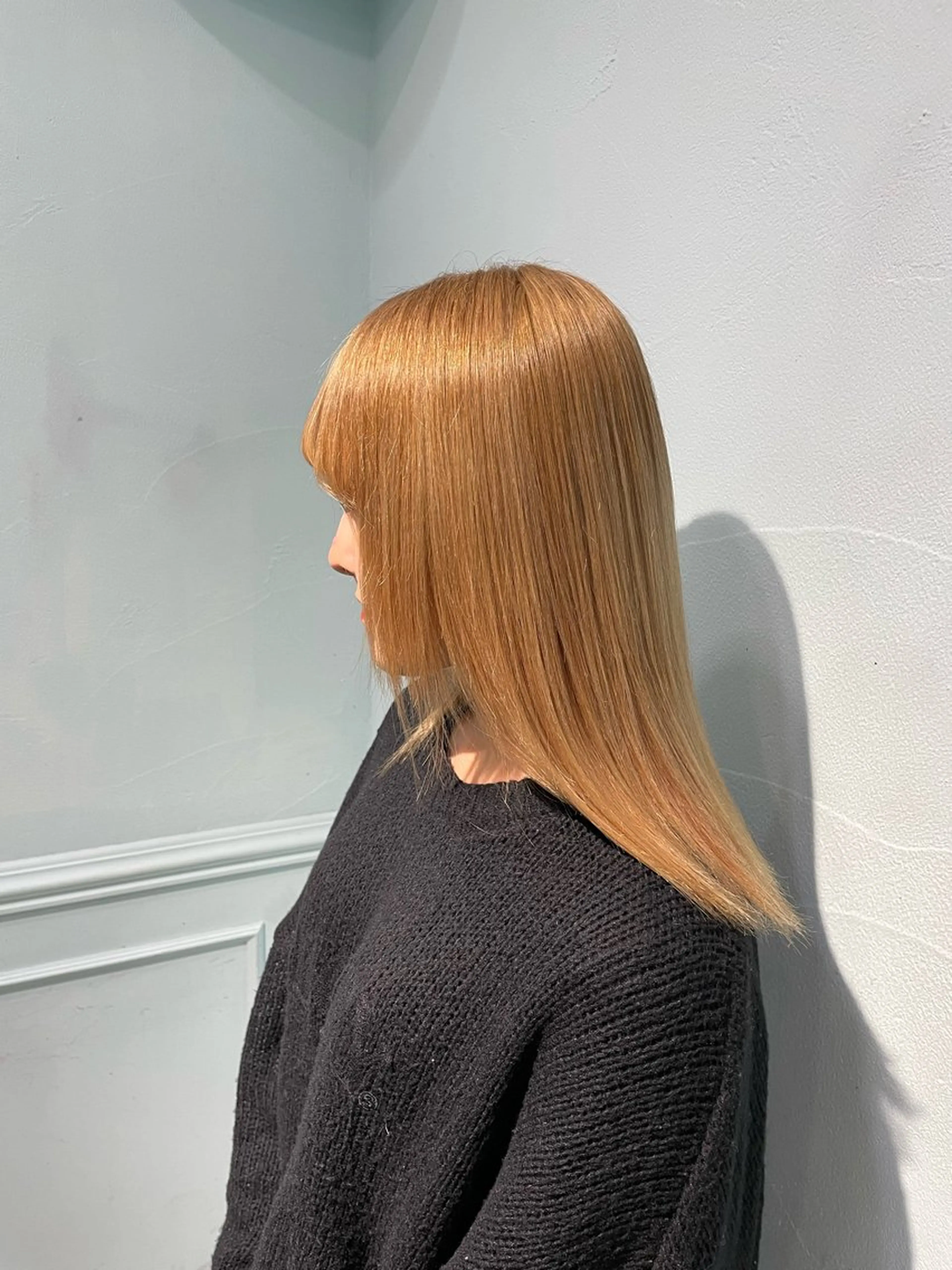 ミディアム カラー アッシュ アッシュグレー ベージュカラー ブリーチ ブロンド ヘアカラー トリートメント 【美髪ハイトーン】 髪質改善/大和🎀のヘアスタイル