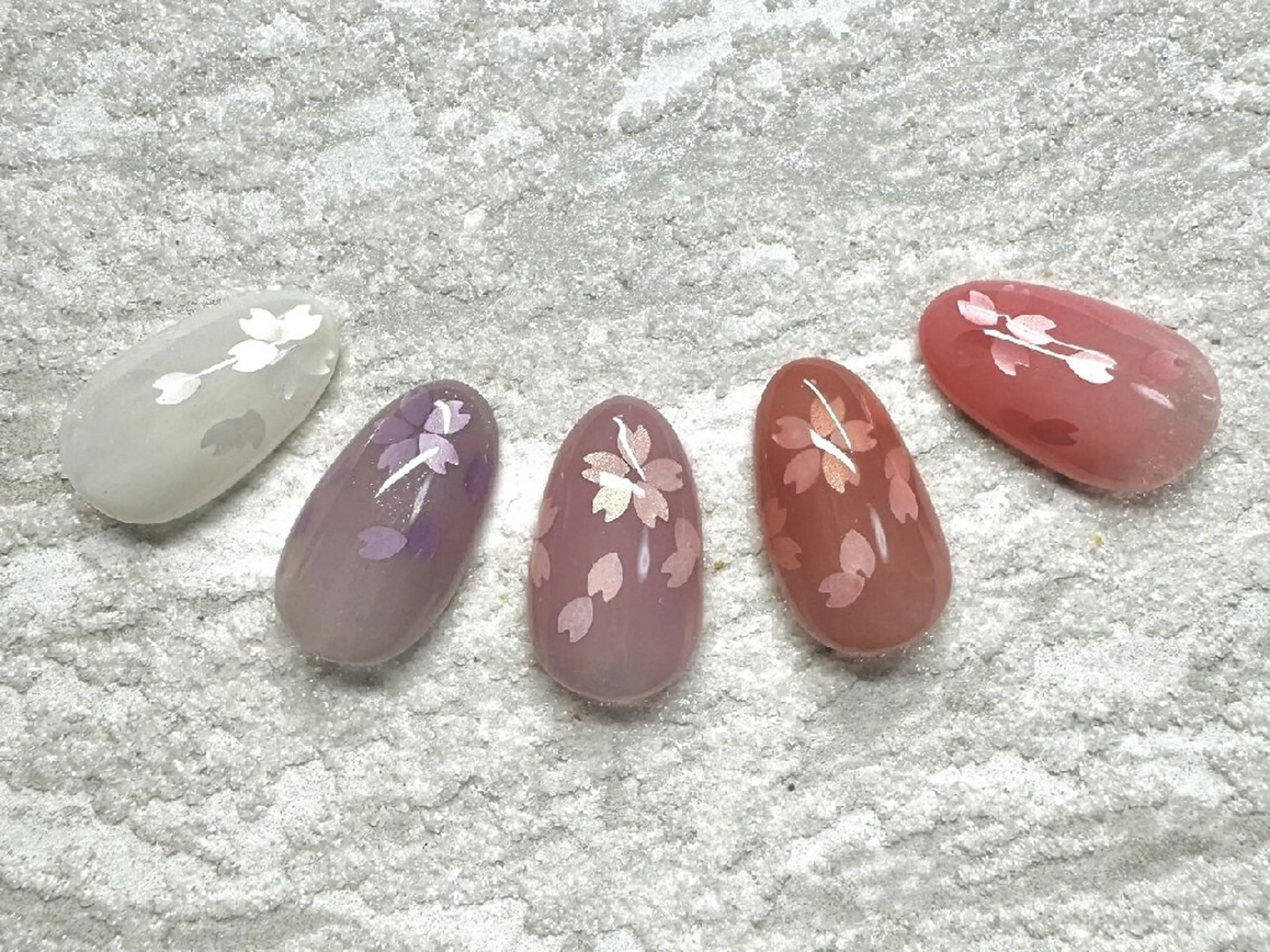 ネイル ハンドネイル JULIE NAILのネイルデザイン
