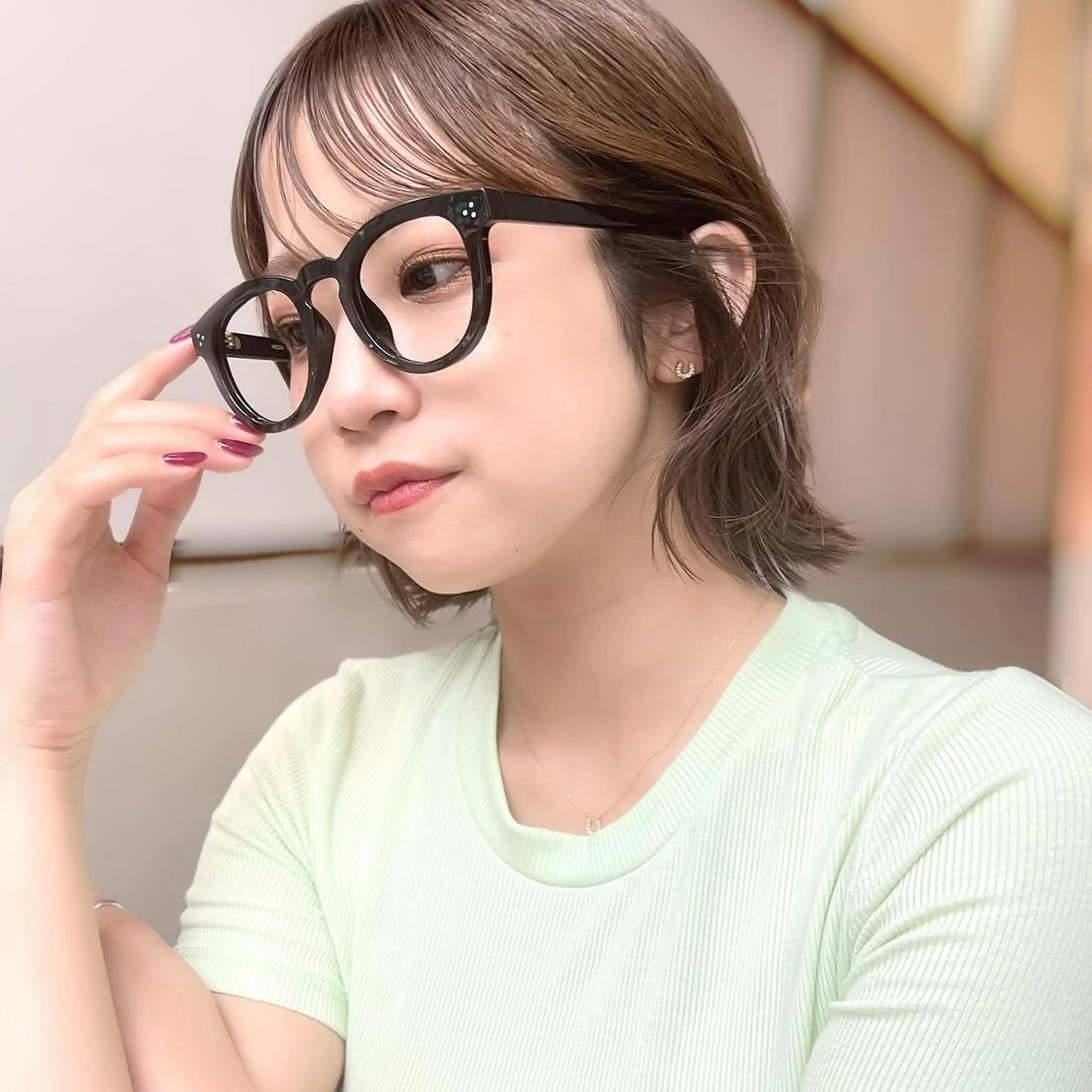 ミディアム カラー ベージュカラー 透明感カラー グレージュ ボブ カット ヘアカラー トリートメント レイヤー専門家 ダブルカラー修のヘアスタイル