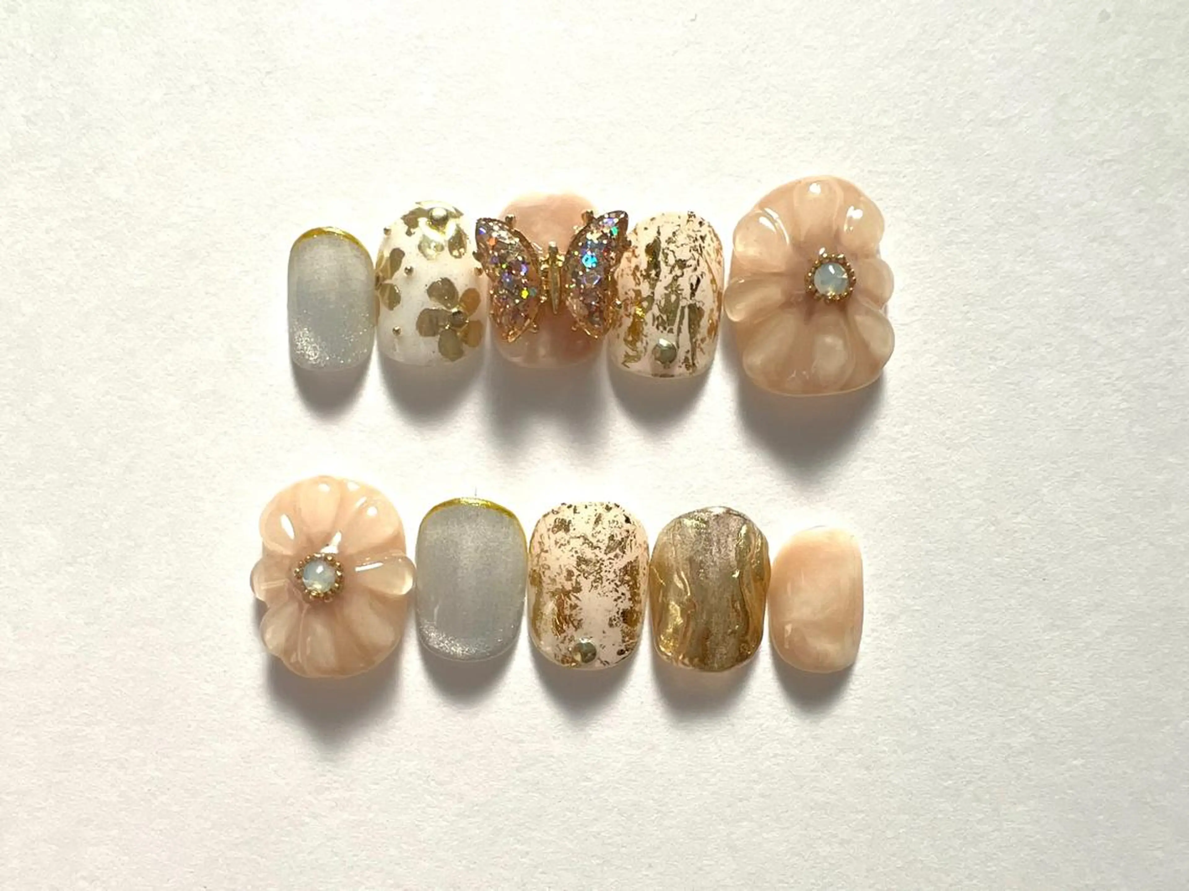 ネイル オーダーネイルチップ サロンcelebiのネイルデザイン