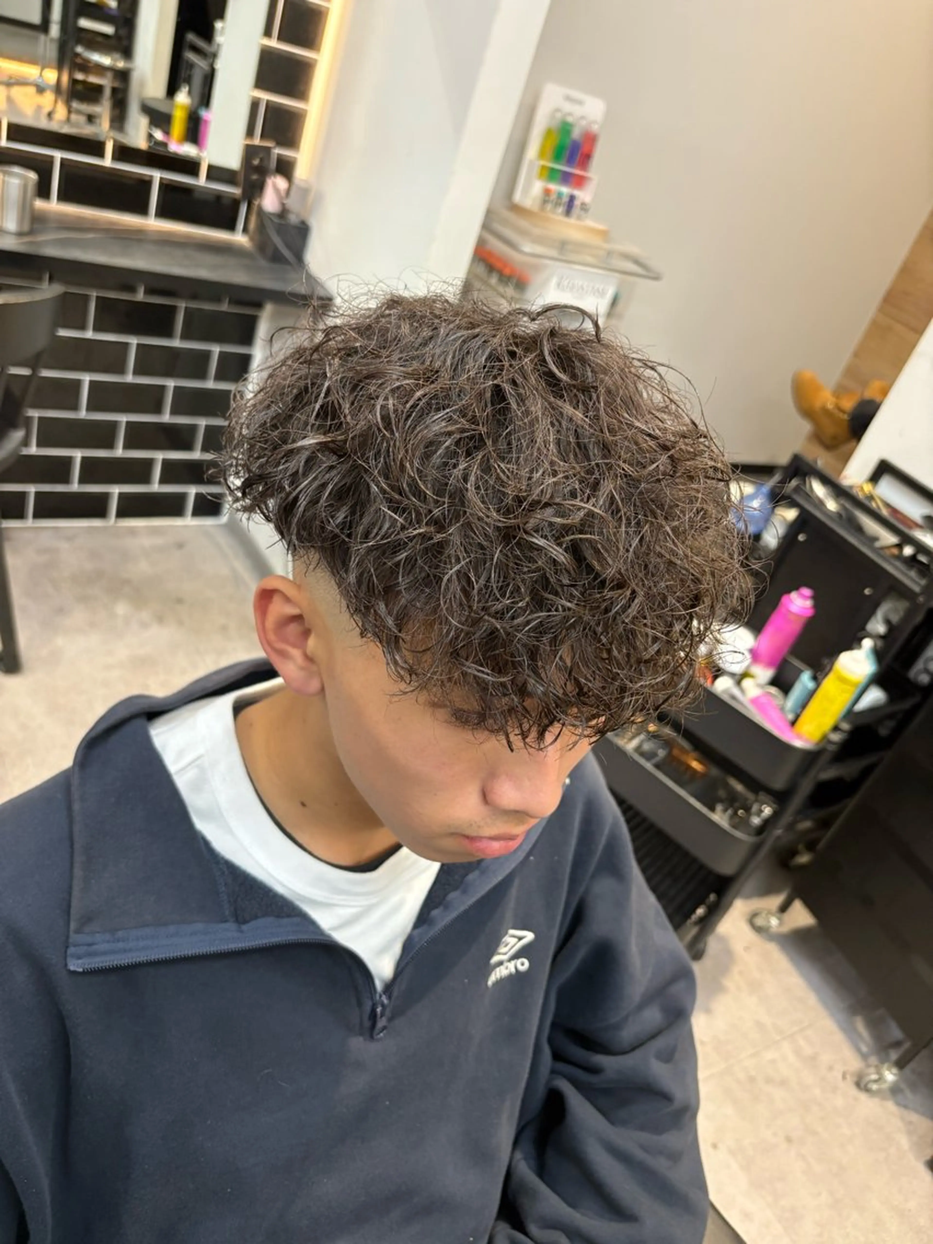 ショート カラー パーマ ヘアアレンジ メンズ スペインカール カット パーマ ヘアセット men'slapis YUTOのヘアスタイル