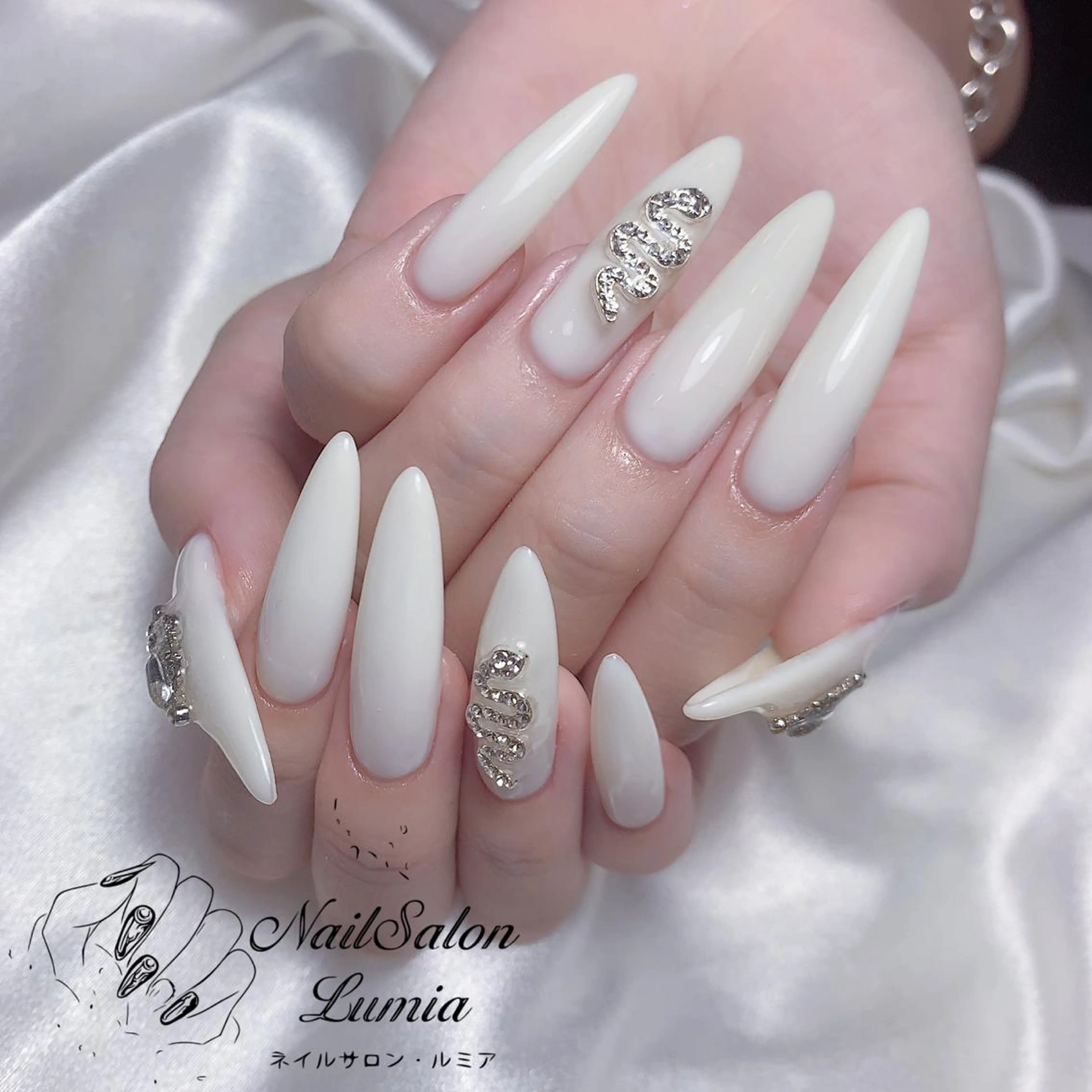 ネイル ハンドネイル ネイルサロン ルミア Lumia 店長のネイルデザイン
